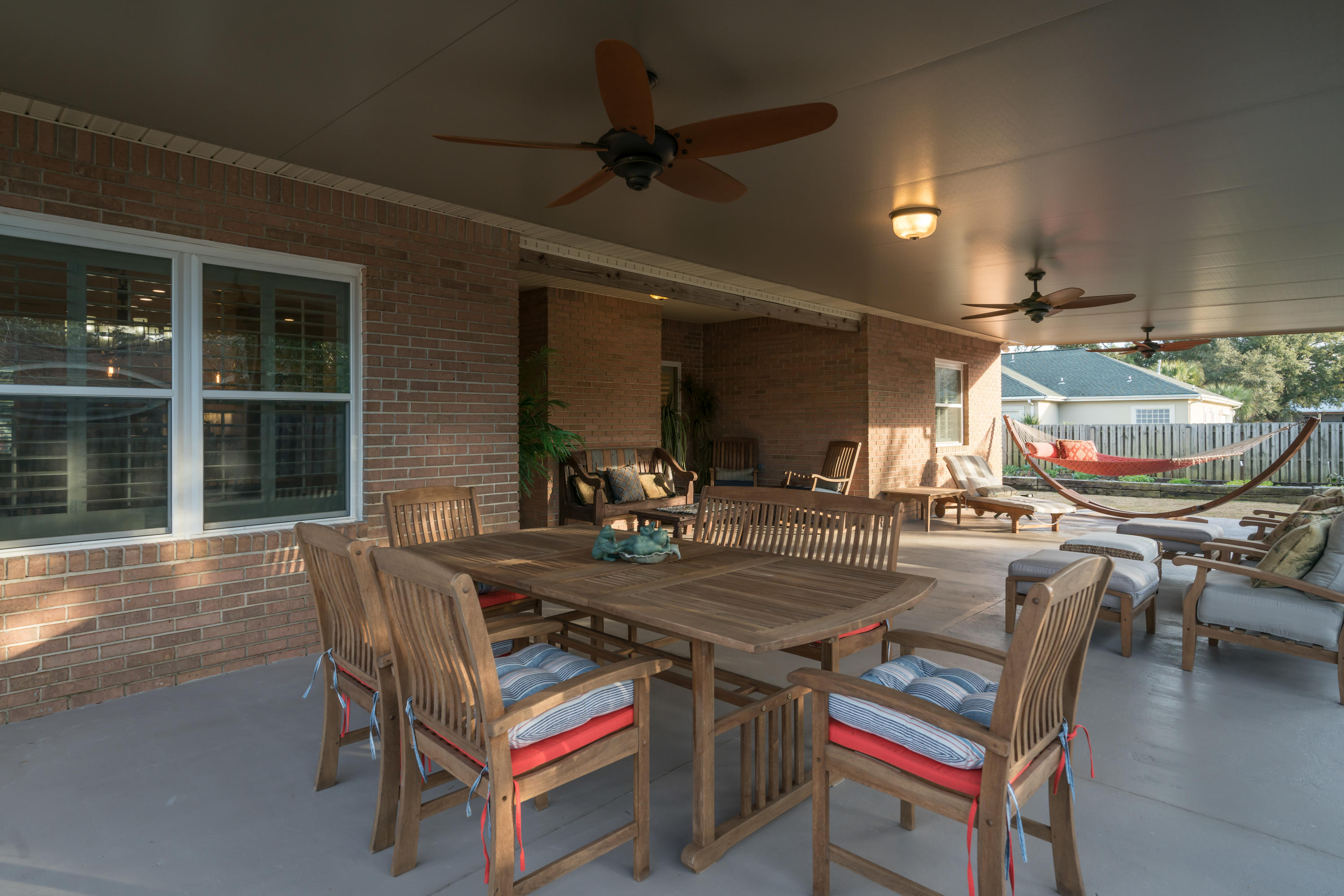 BISCAYNE POINTE - Residential