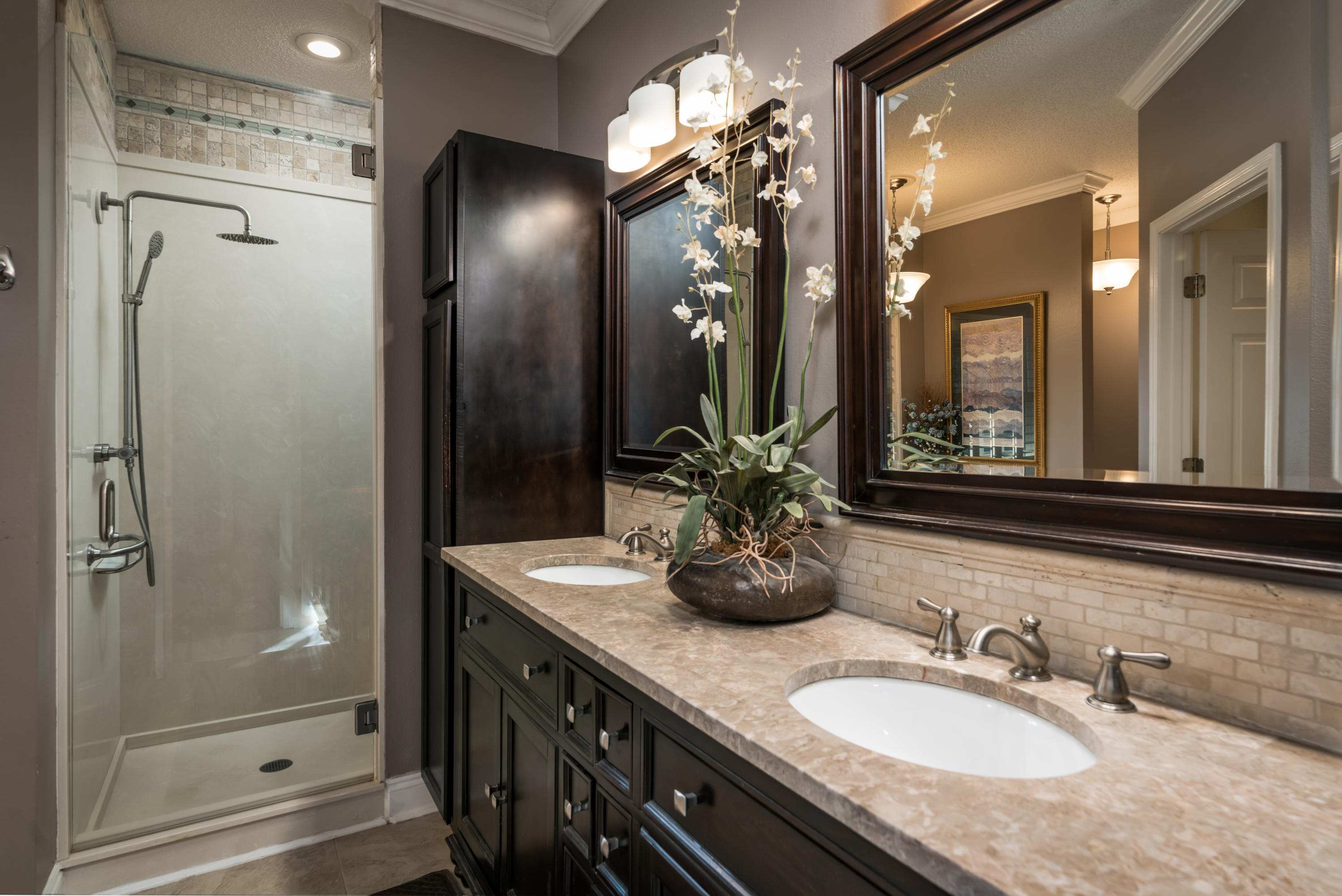 BISCAYNE POINTE - Residential