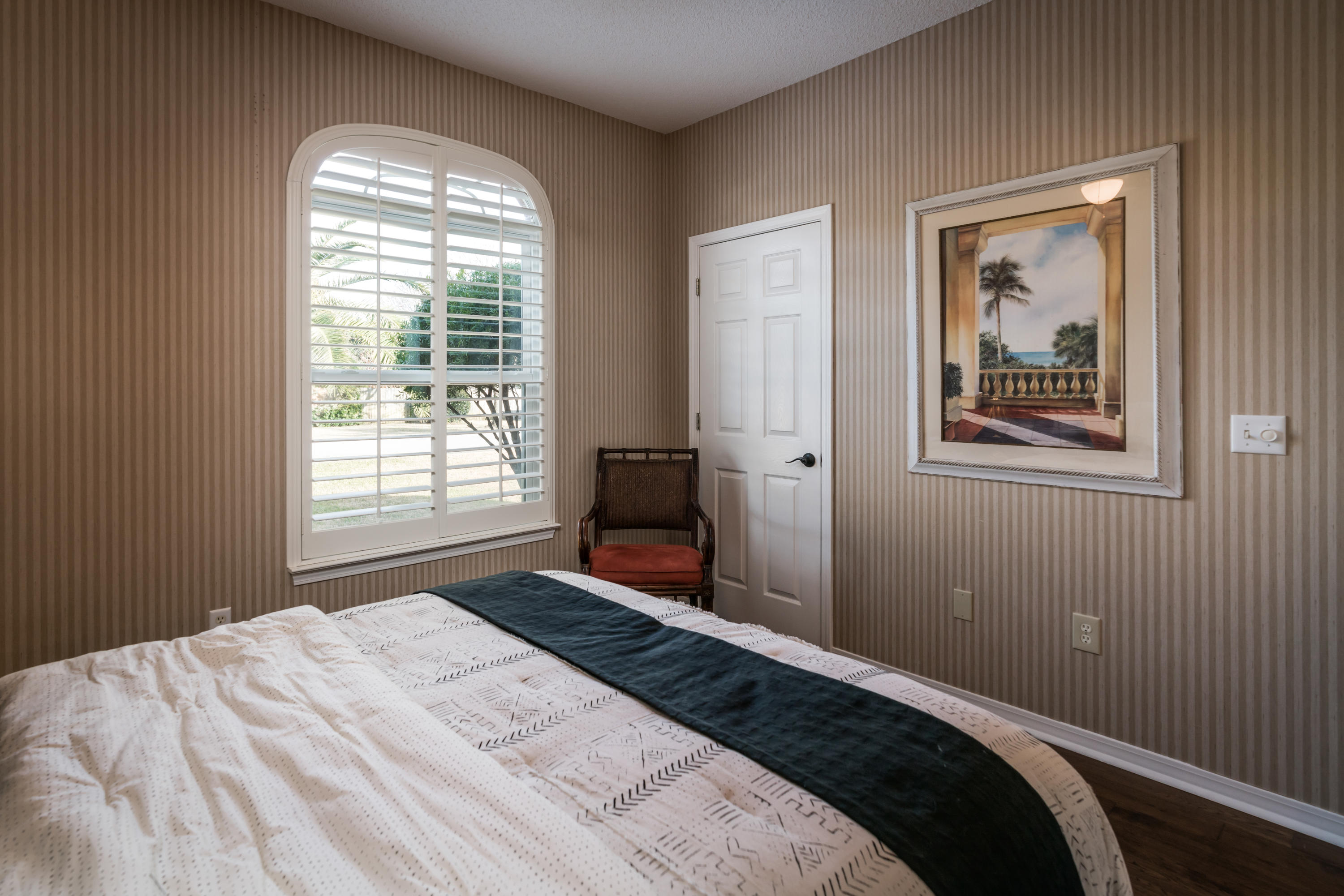 BISCAYNE POINTE - Residential