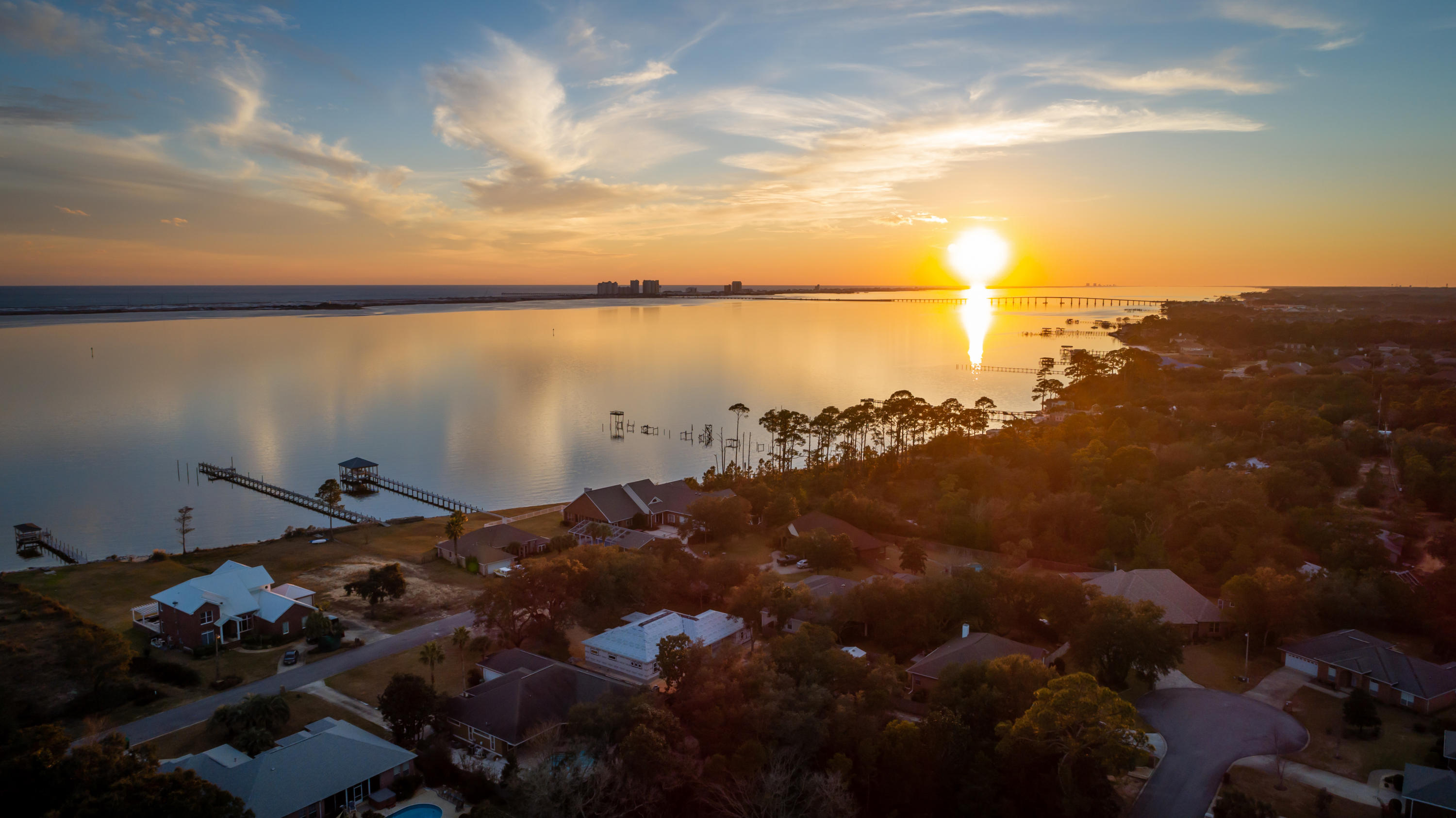 BISCAYNE POINTE - Residential