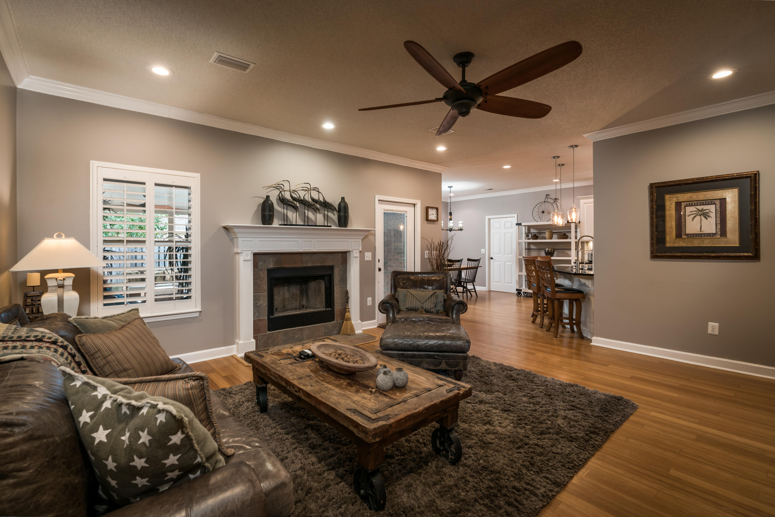 BISCAYNE POINTE - Residential