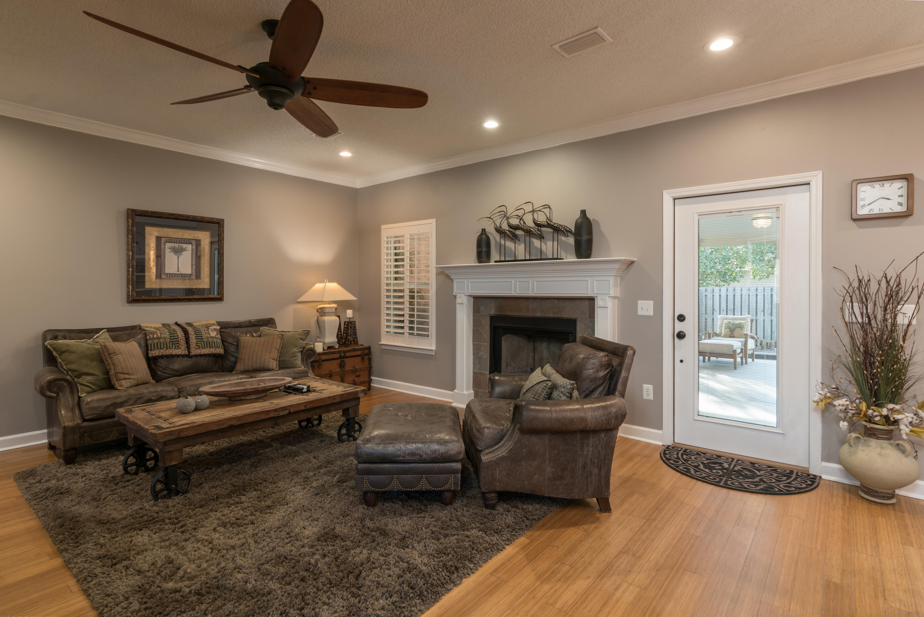 BISCAYNE POINTE - Residential