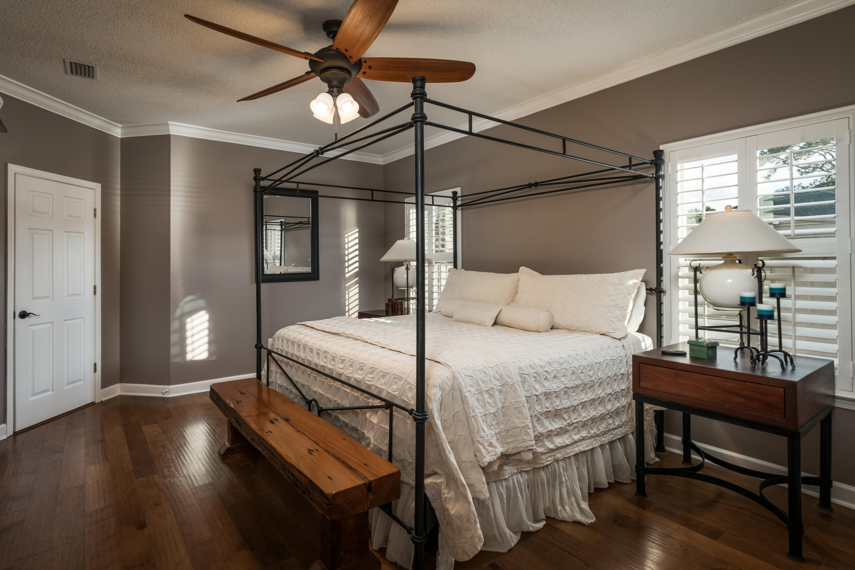 BISCAYNE POINTE - Residential