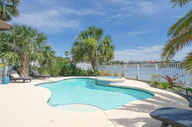 4720 Rendezvous Cove