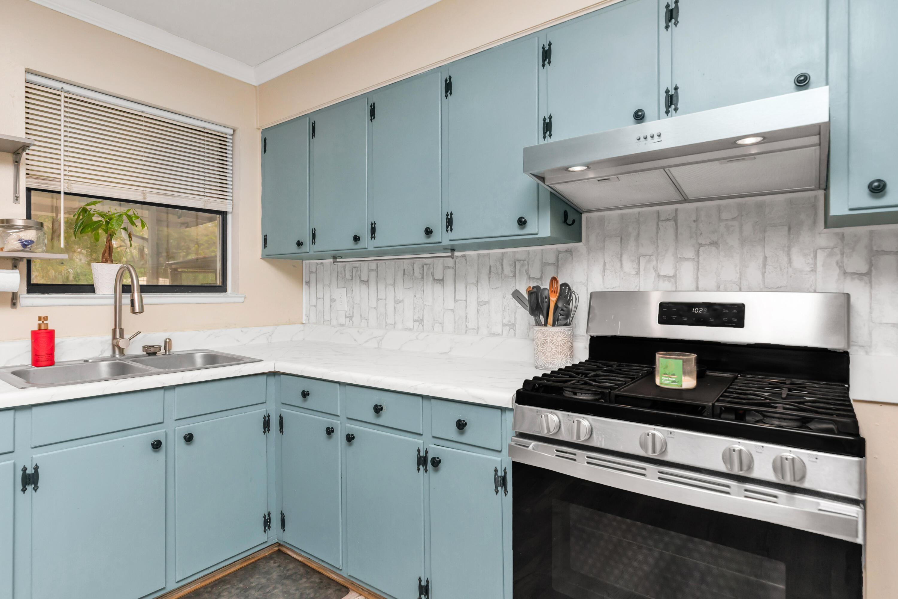 SEABREEZE 6TH ADDN - Residential