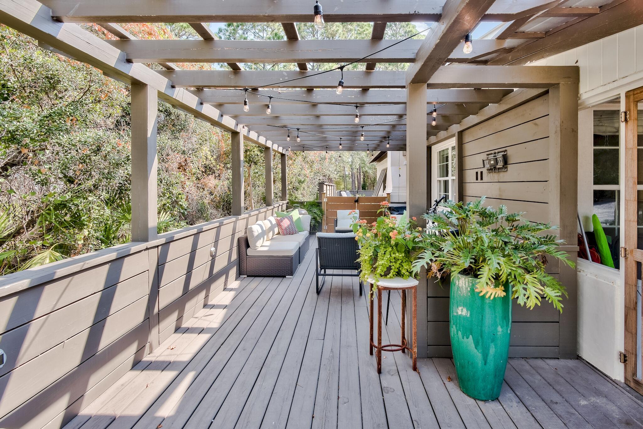 EASTERN LAKE S/D - Residential