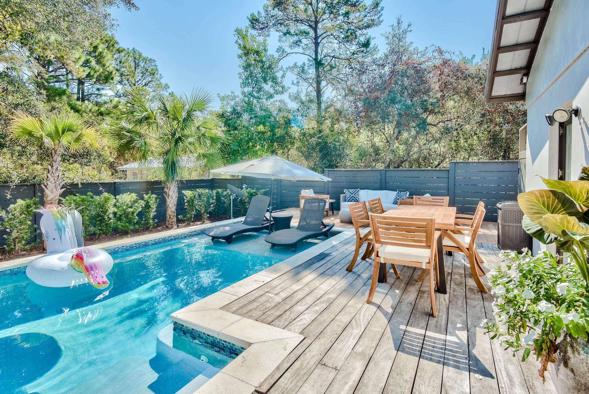 EASTERN LAKE S/D - Residential