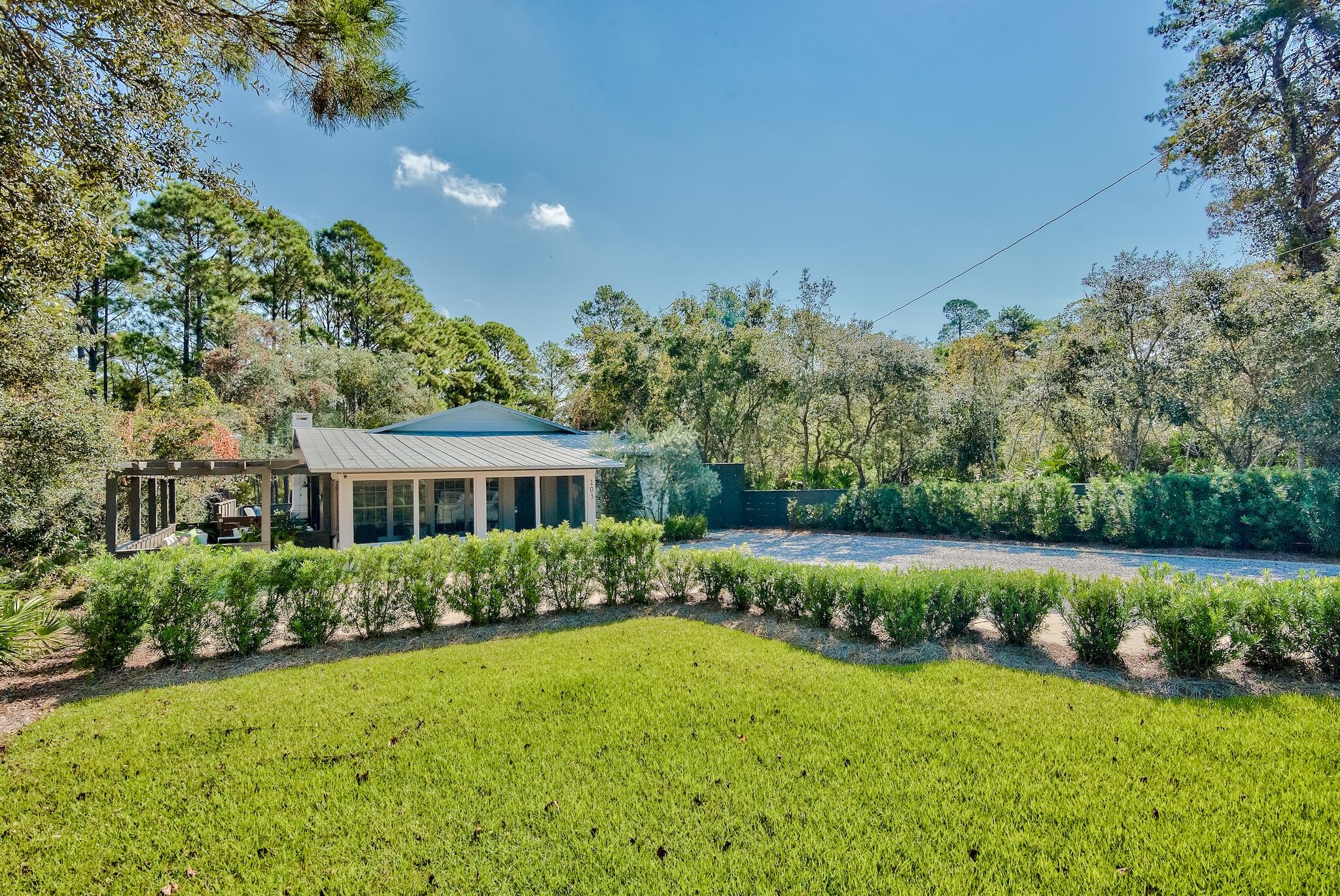 EASTERN LAKE S/D - Residential