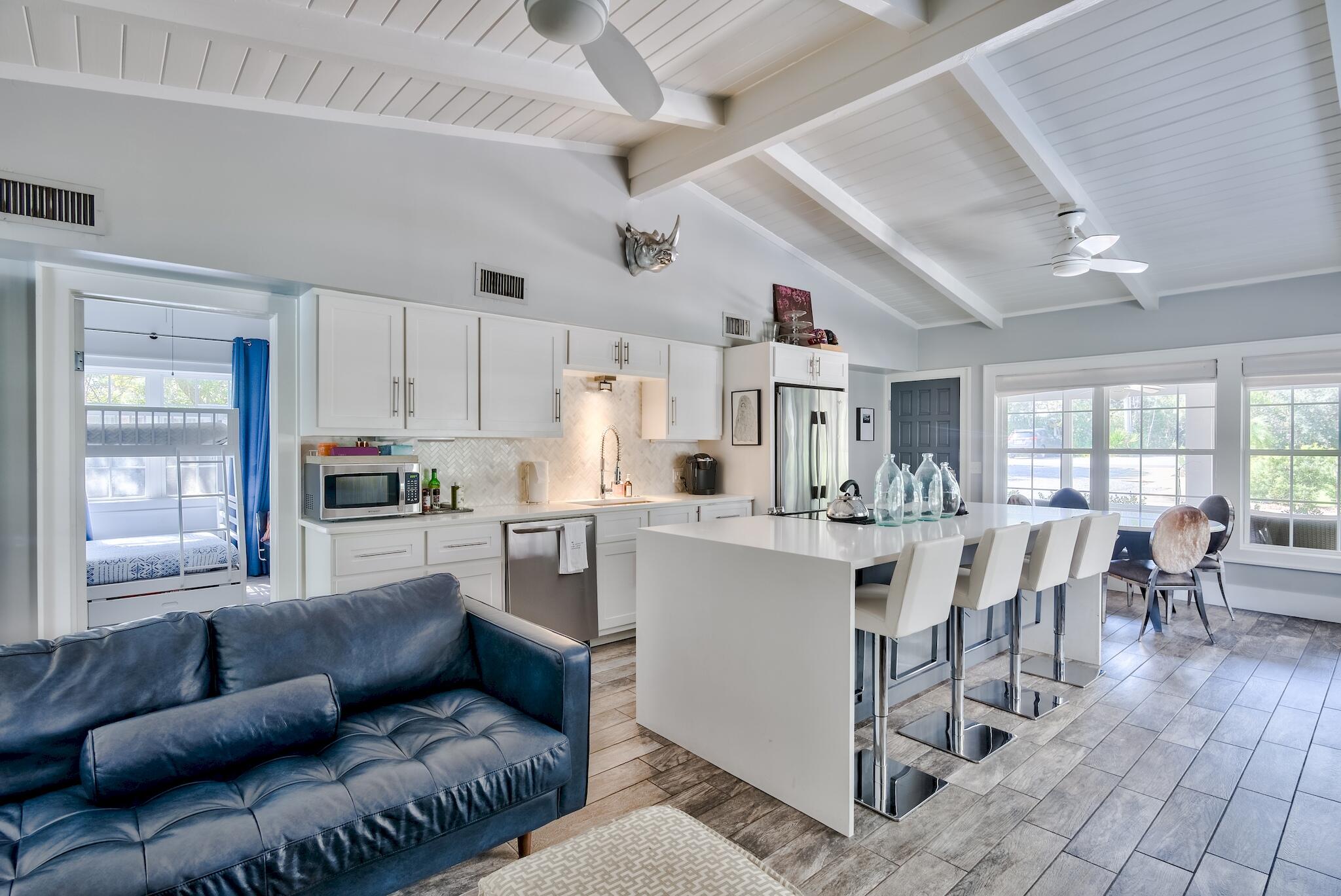 EASTERN LAKE S/D - Residential