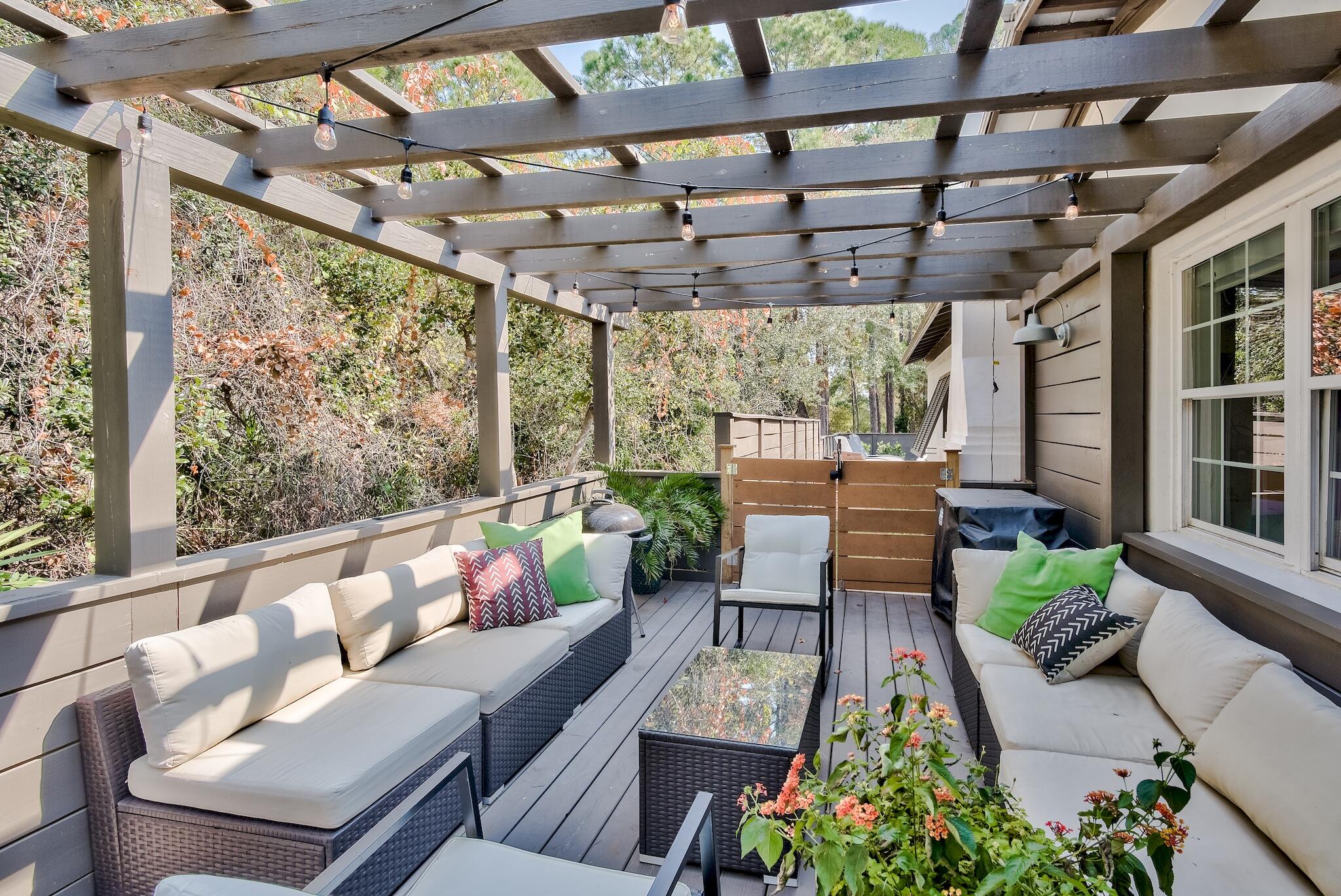 EASTERN LAKE S/D - Residential