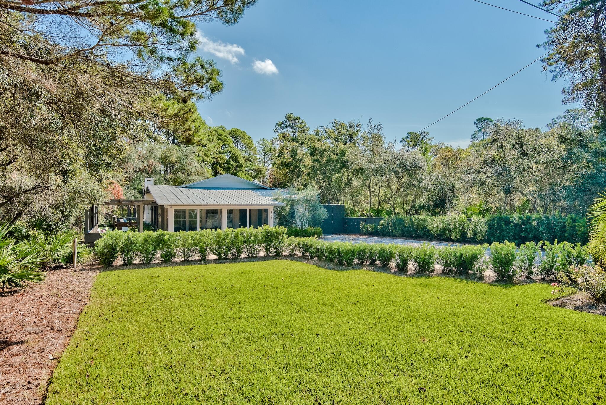 EASTERN LAKE S/D - Residential