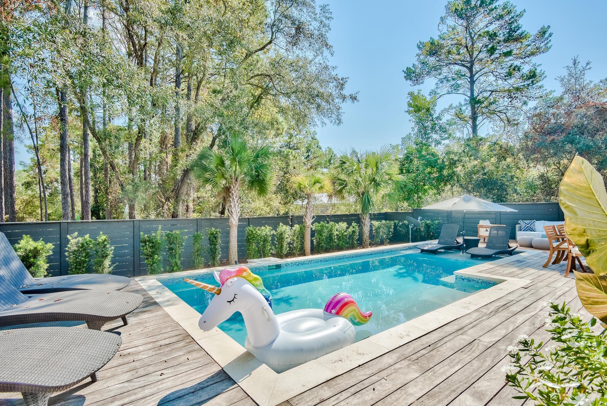 EASTERN LAKE S/D - Residential