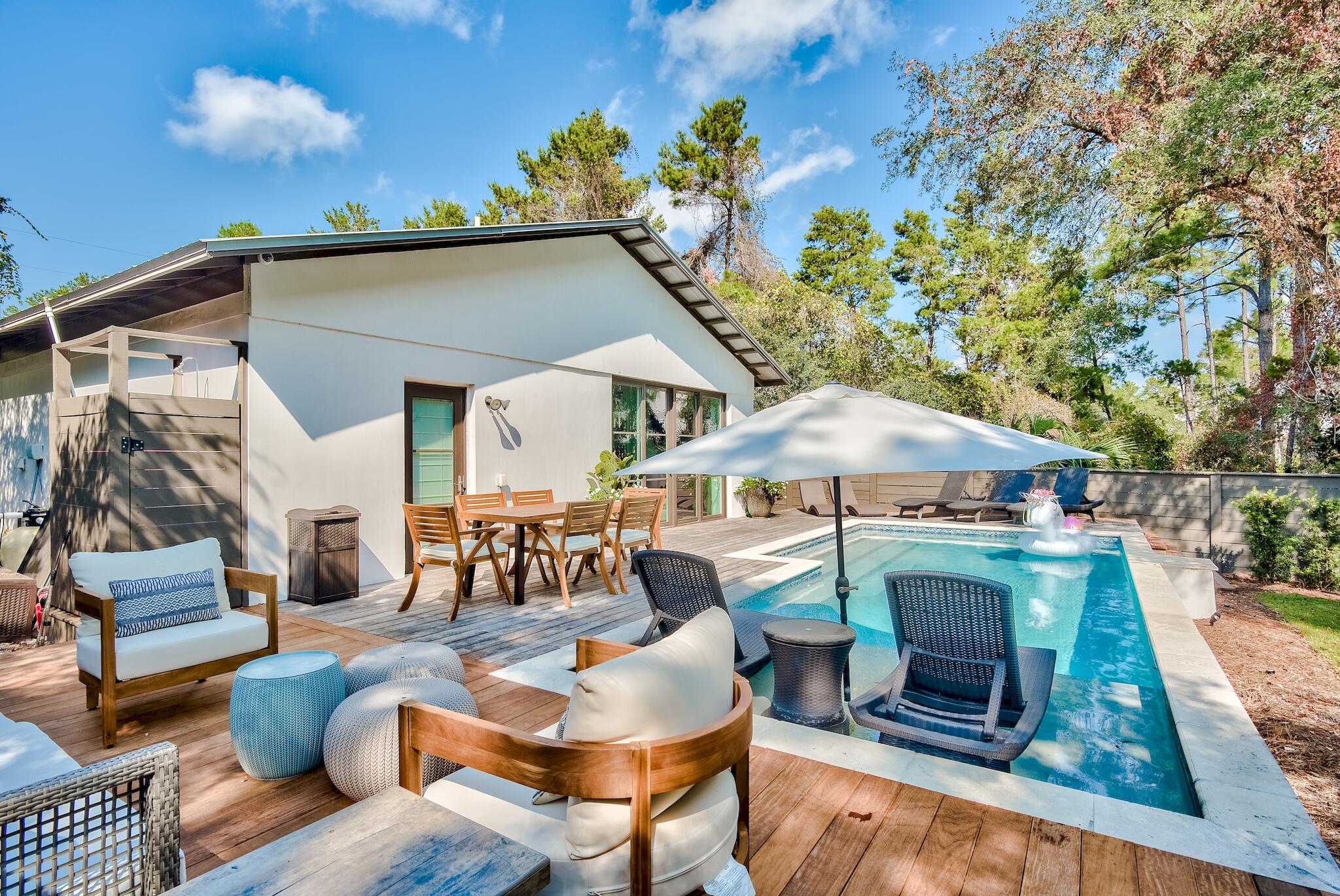 EASTERN LAKE S/D - Residential