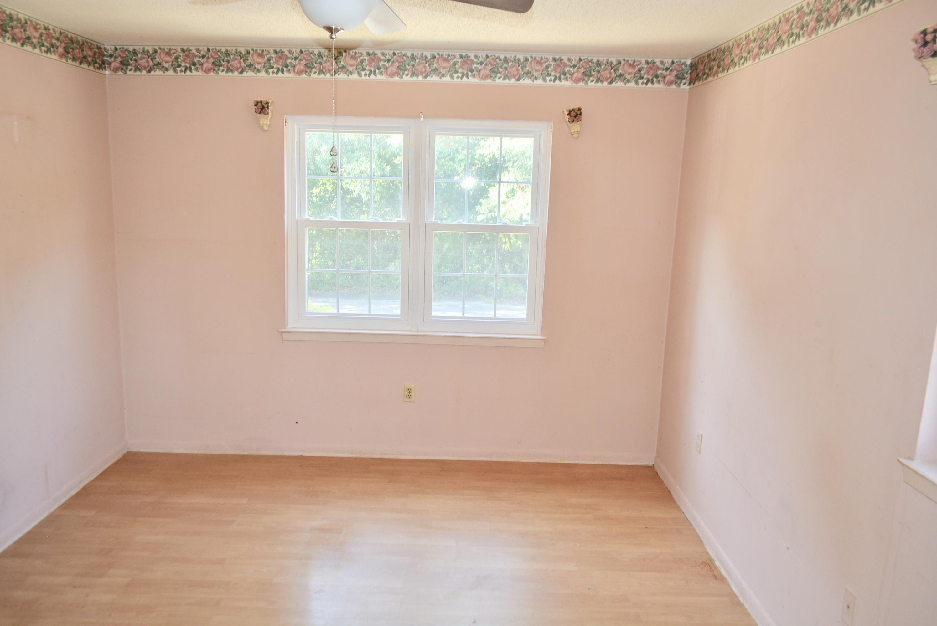 COUNTRY CLUB CONDO - Residential