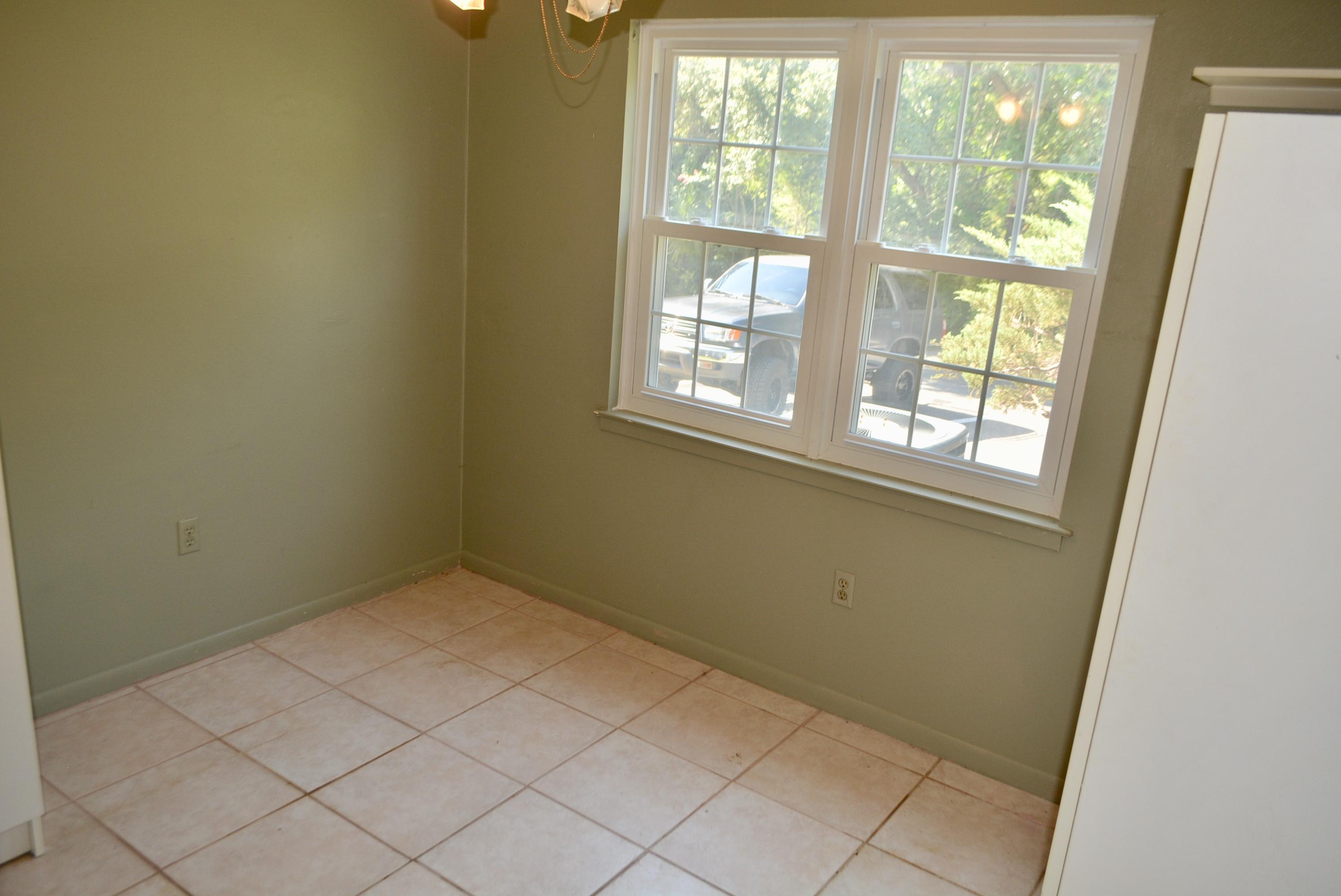 COUNTRY CLUB CONDO - Residential