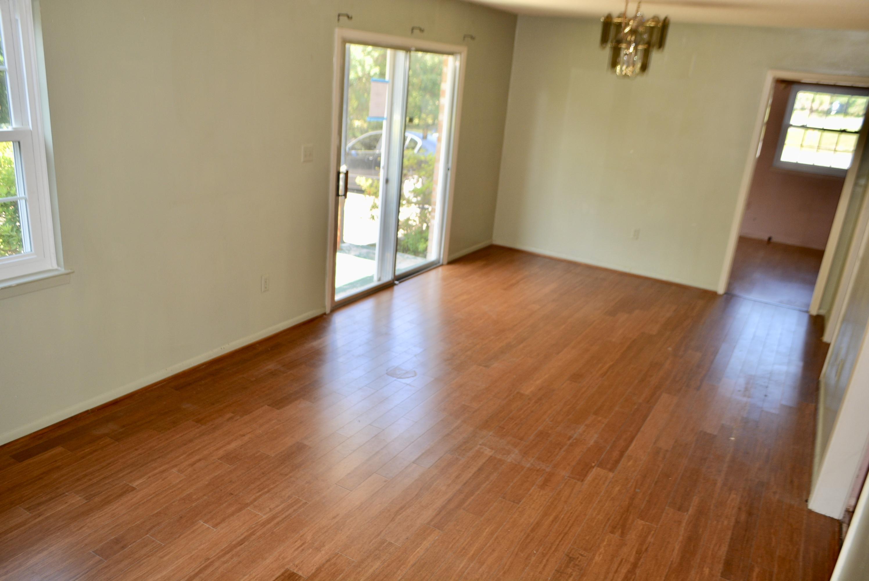 COUNTRY CLUB CONDO - Residential