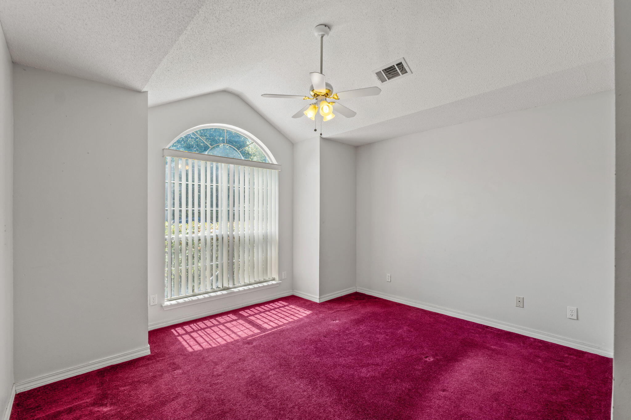 LAKE HOLLEY ESTATES - Residential