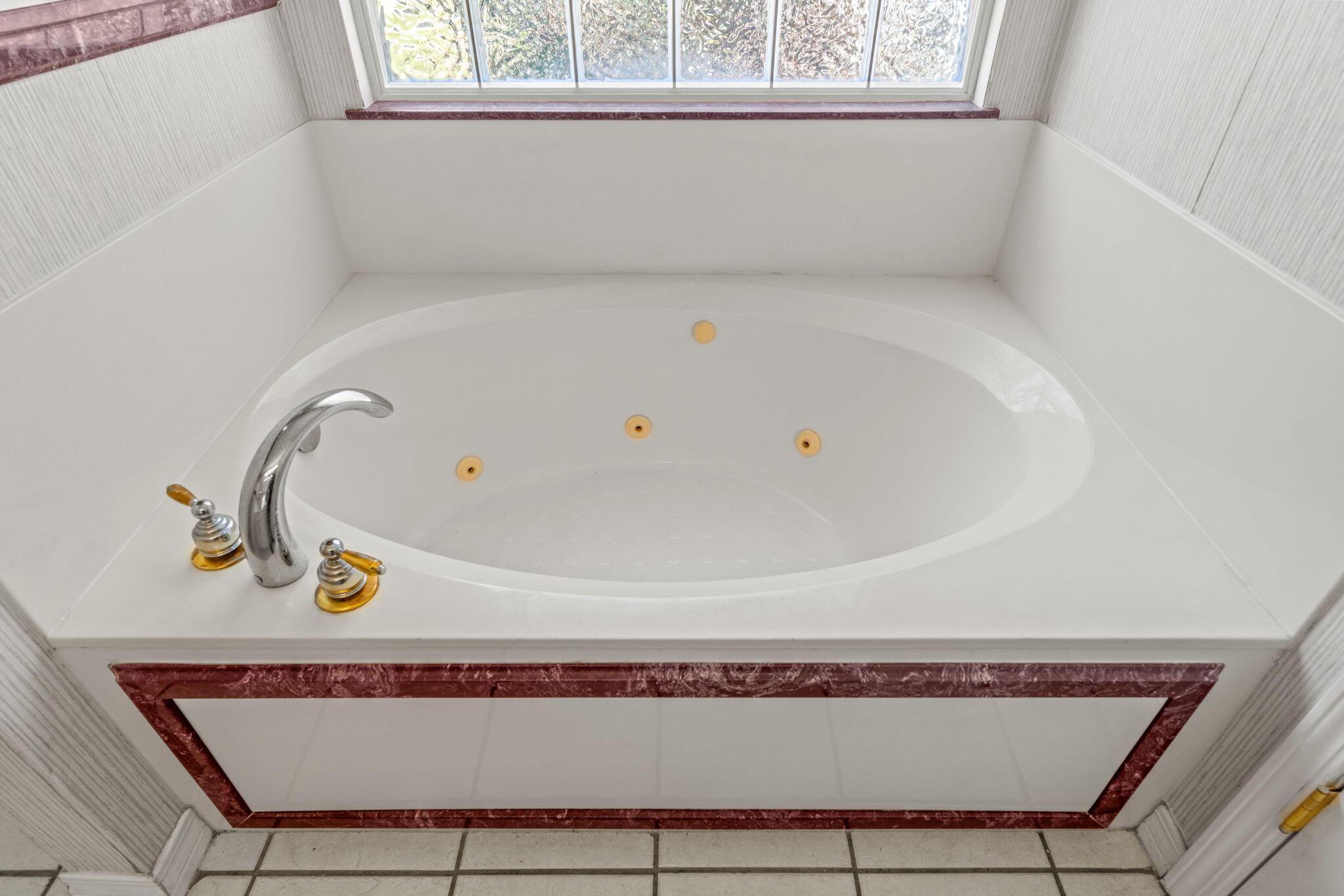 LAKE HOLLEY ESTATES - Residential