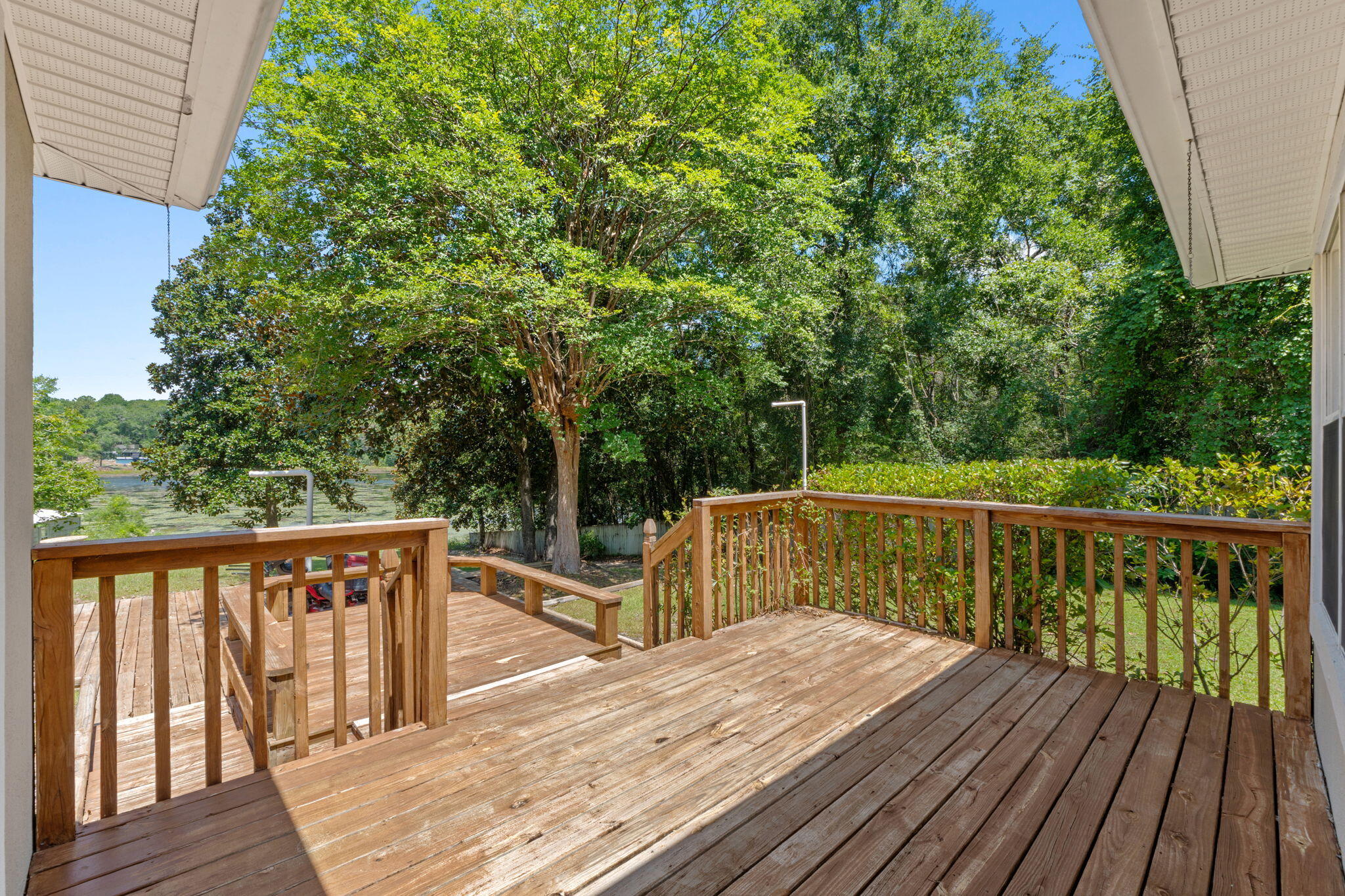 LAKE HOLLEY ESTATES - Residential