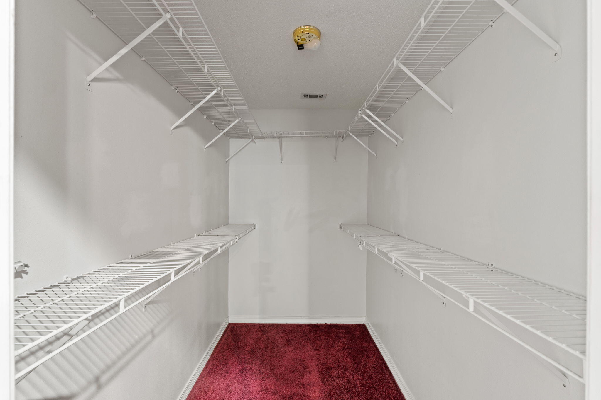 LAKE HOLLEY ESTATES - Residential