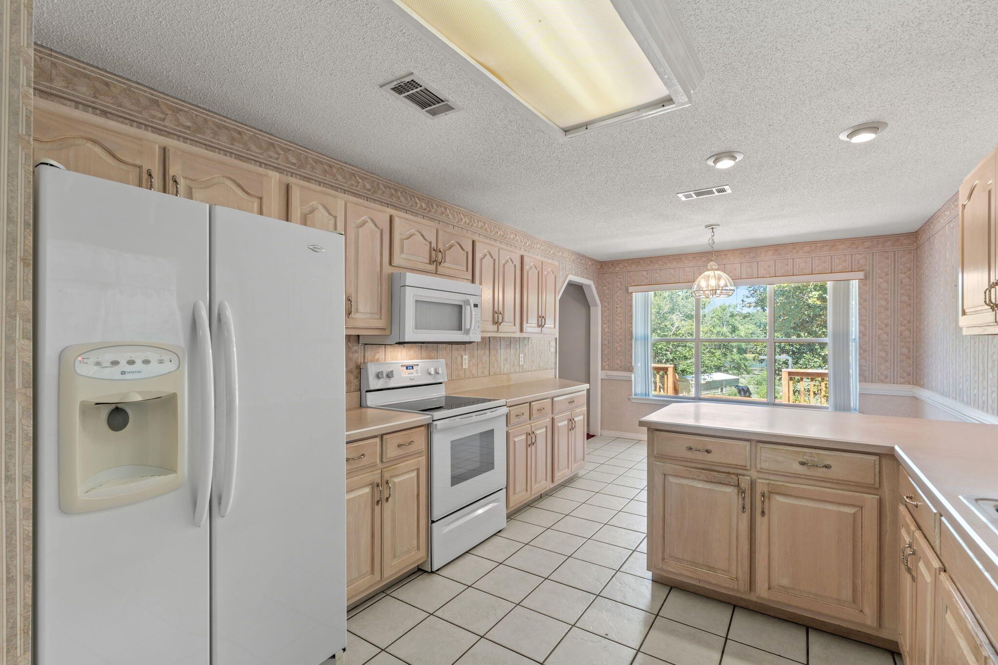 LAKE HOLLEY ESTATES - Residential