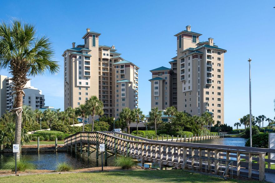 Located in the exclusive building of Southwinds II, this rare townhome floor plan is a walk in from the upper parking deck, meaning no elevator. When you enter you will notice the new flooring through out the main level, as well as new coastal furnishingsl. Floor to ceiling sliding glass doors allow for beautiful beach views and easy access to the over-sized private balcony. The kitchen has been upgraded with stainless steel appliances. Finishing out the main level is a guest bedroom and full bath. Downstairs on the second level is the master bedroom with more floor to ceiling windows to access a large patio deck. The master bathroom has a double vanity, large soaking tub, and separate walk-in shower.