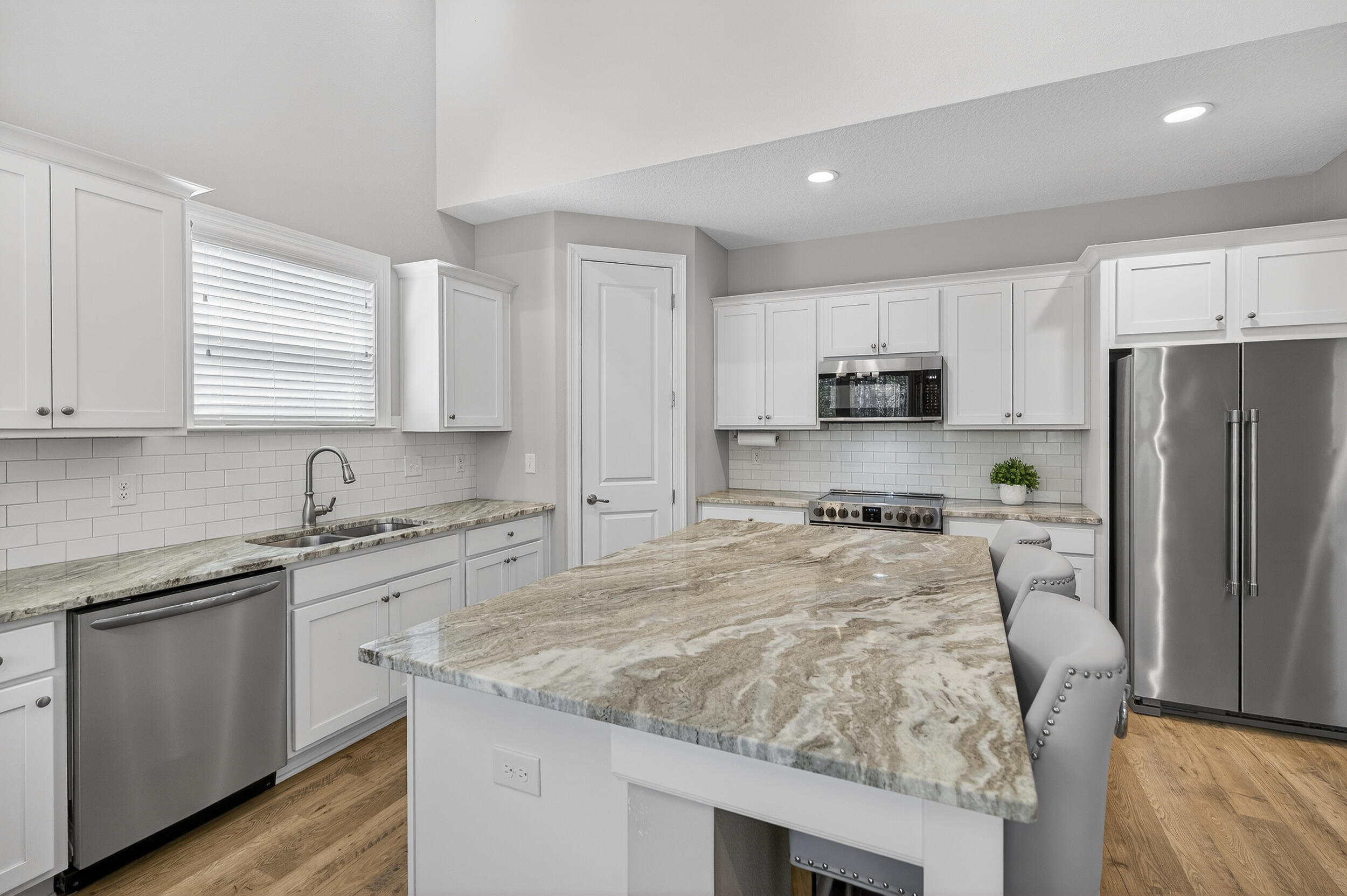 LAUREL OAKS S/D - Residential