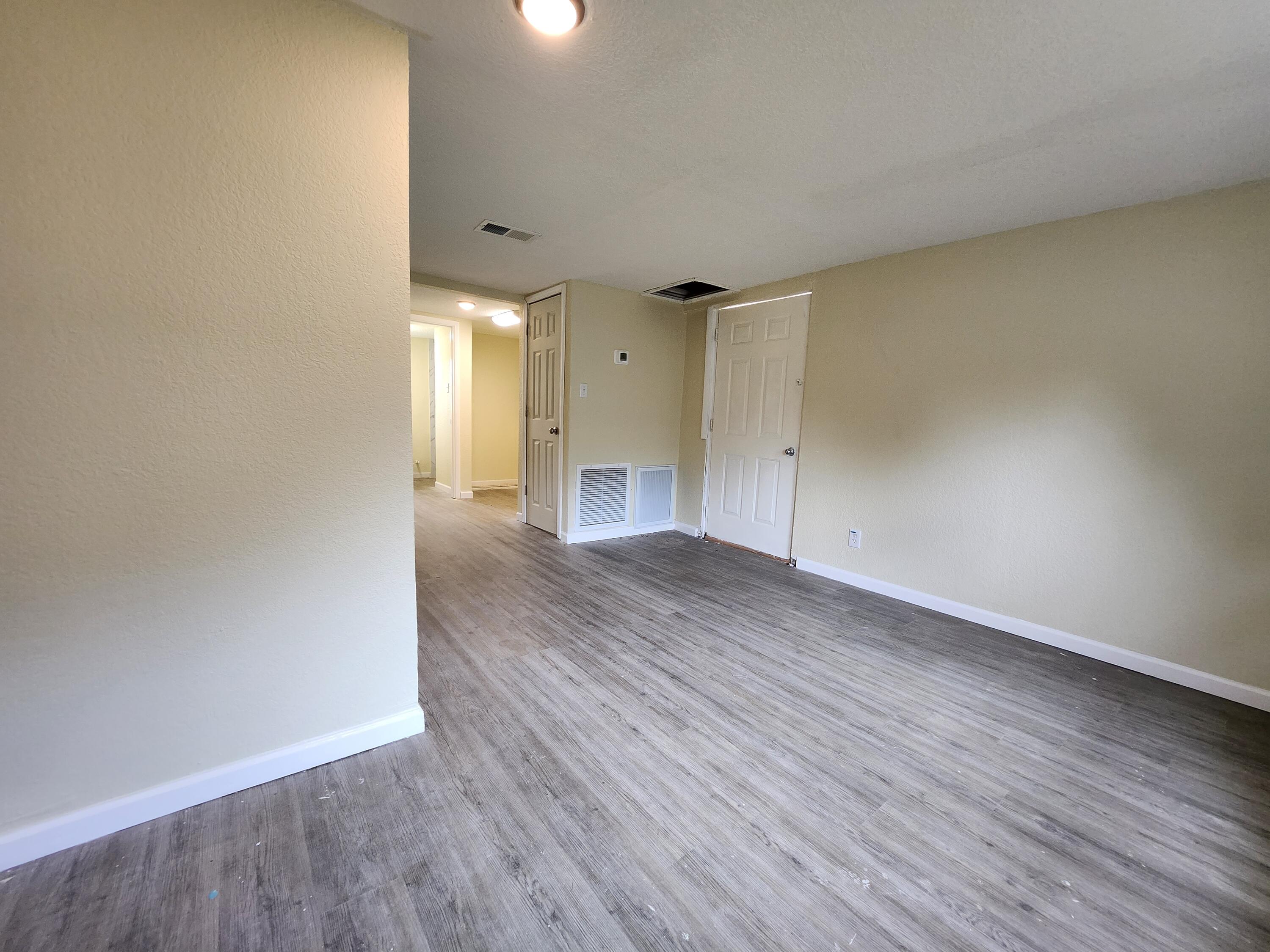 NAVARRE S/D 2ND ADDN - Residential