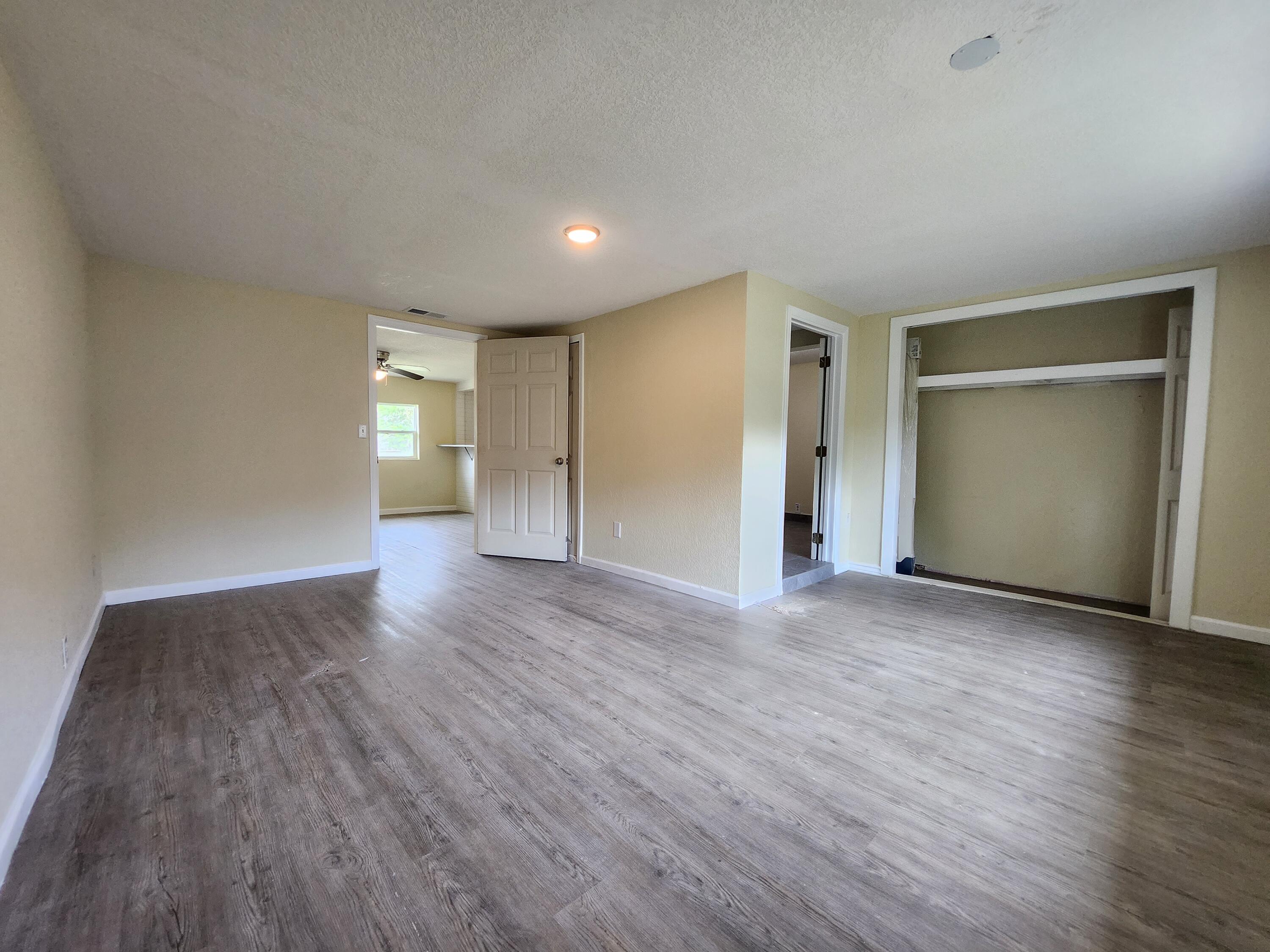 NAVARRE S/D 2ND ADDN - Residential