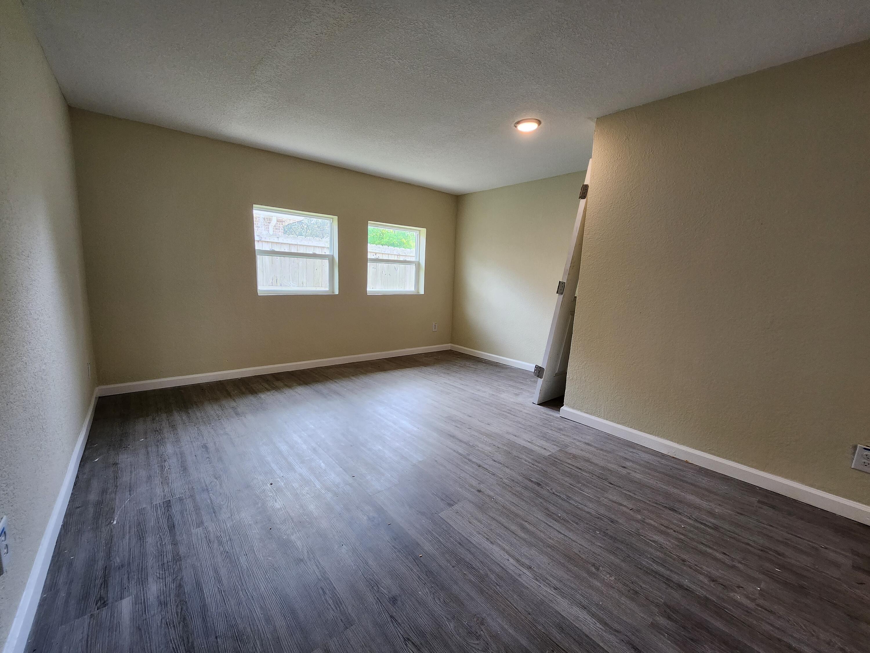 NAVARRE S/D 2ND ADDN - Residential