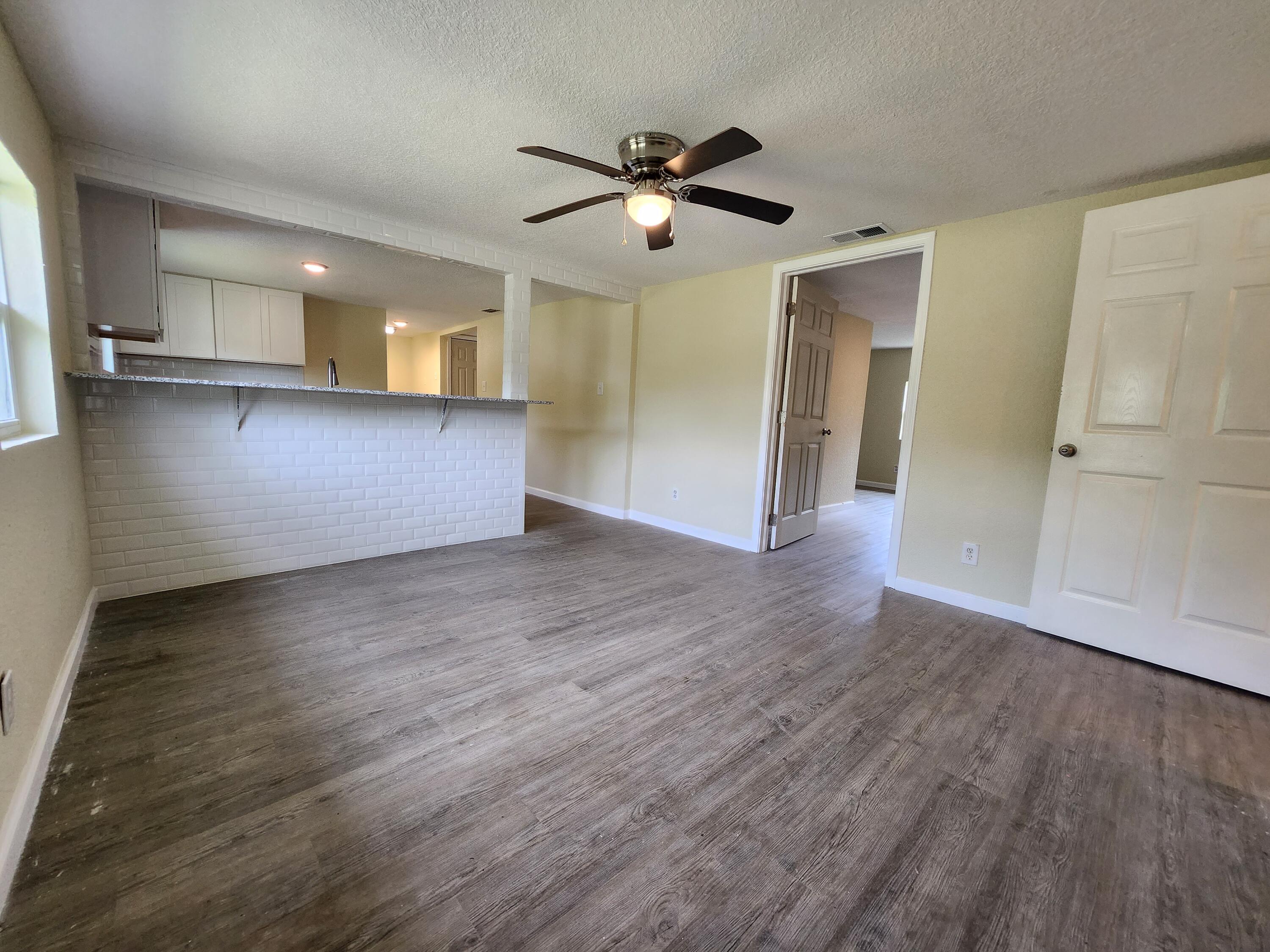 NAVARRE S/D 2ND ADDN - Residential