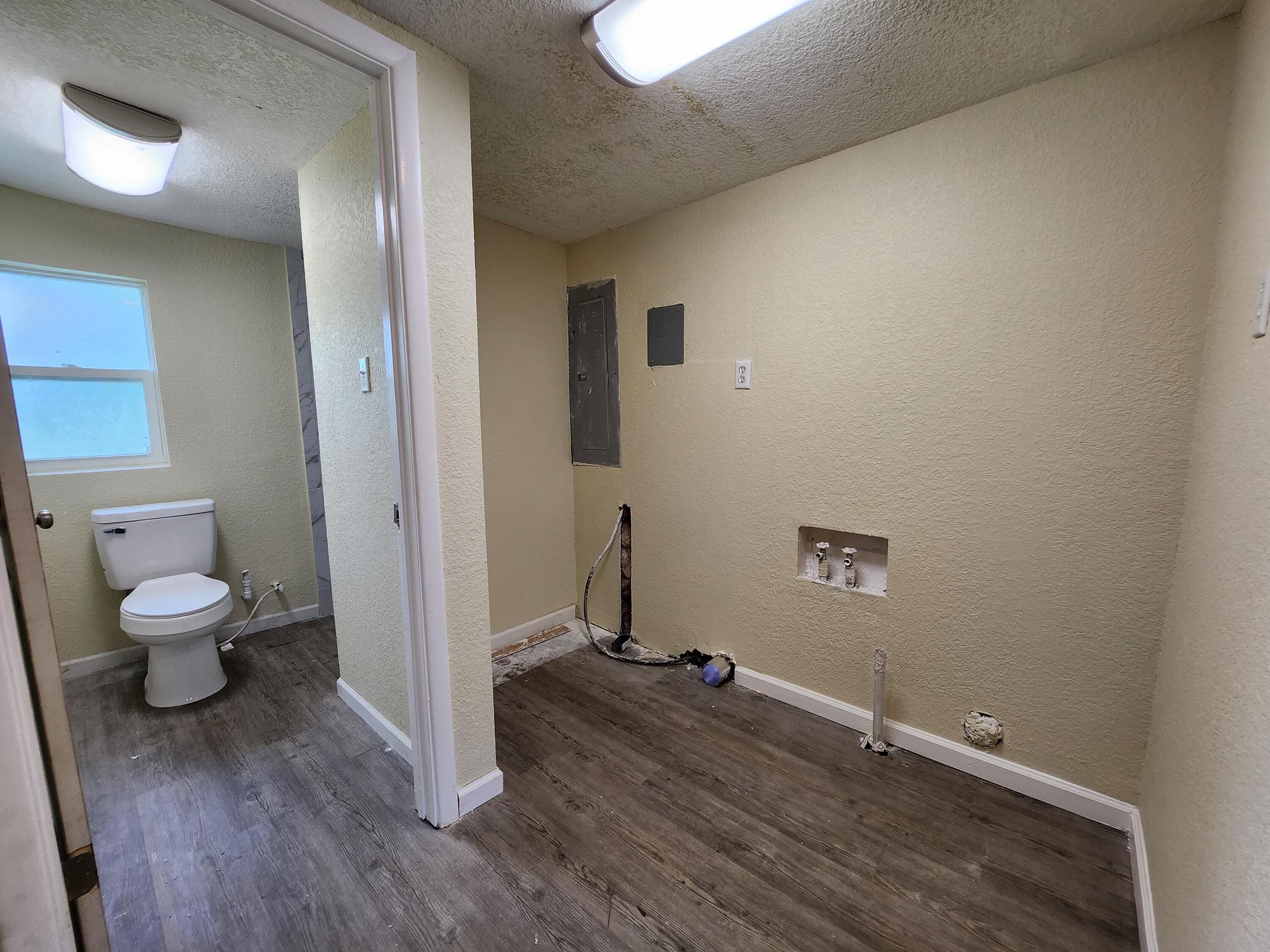 NAVARRE S/D 2ND ADDN - Residential