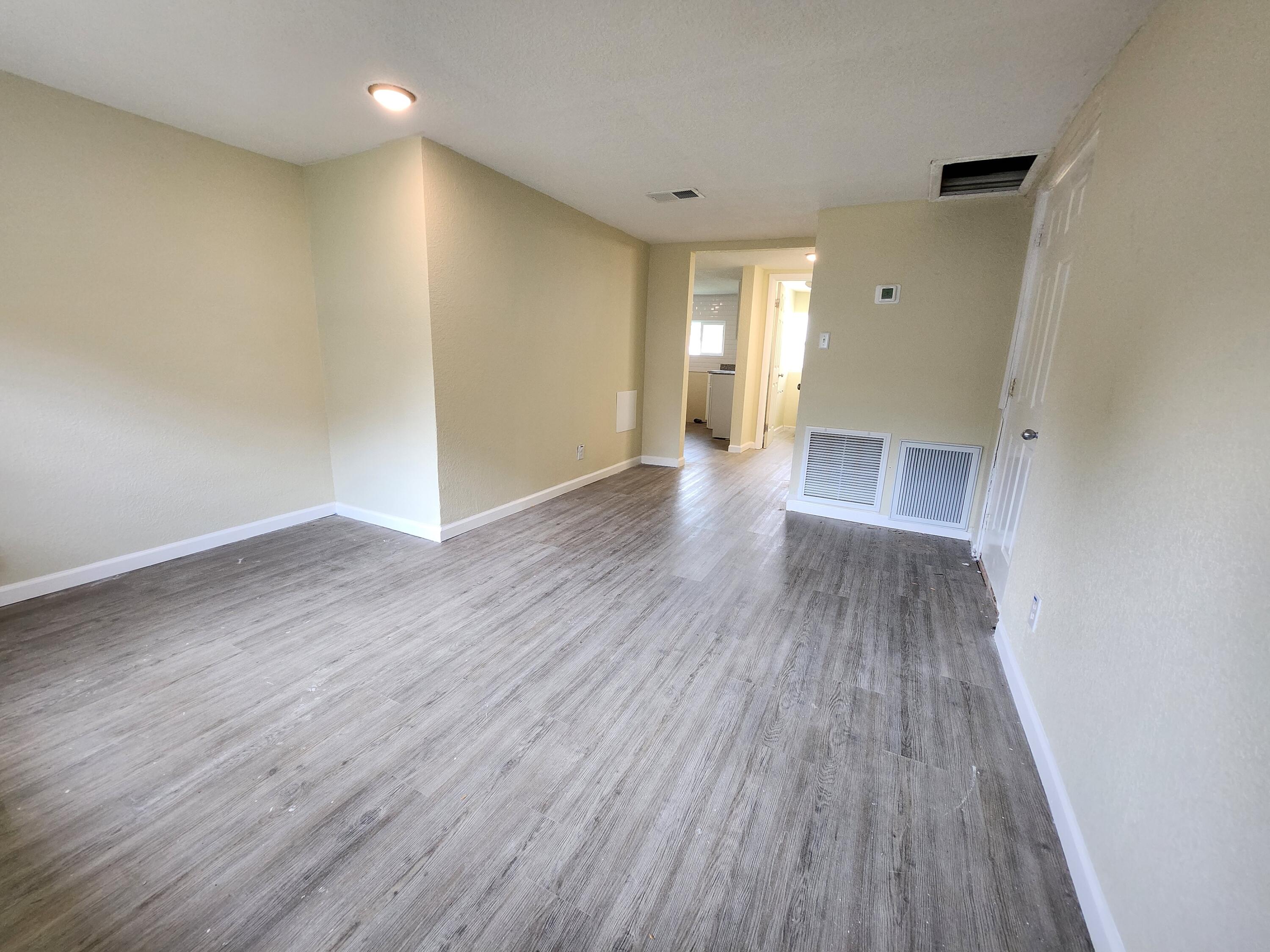 NAVARRE S/D 2ND ADDN - Residential