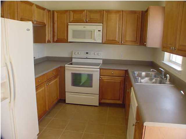 EAGLES LANDING S/D - Residential Lease