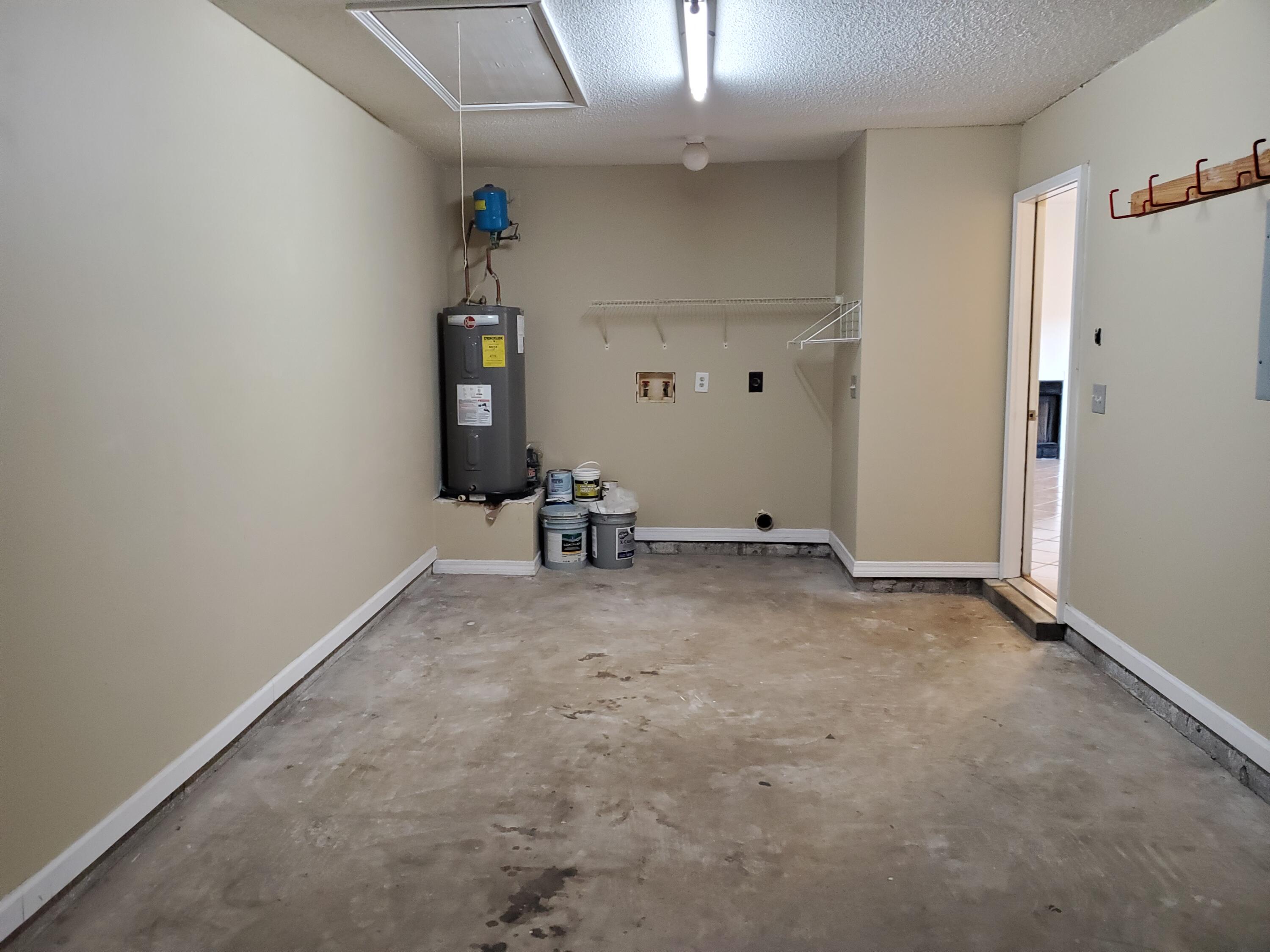 MICHAEL GLENN ESTATES - Residential