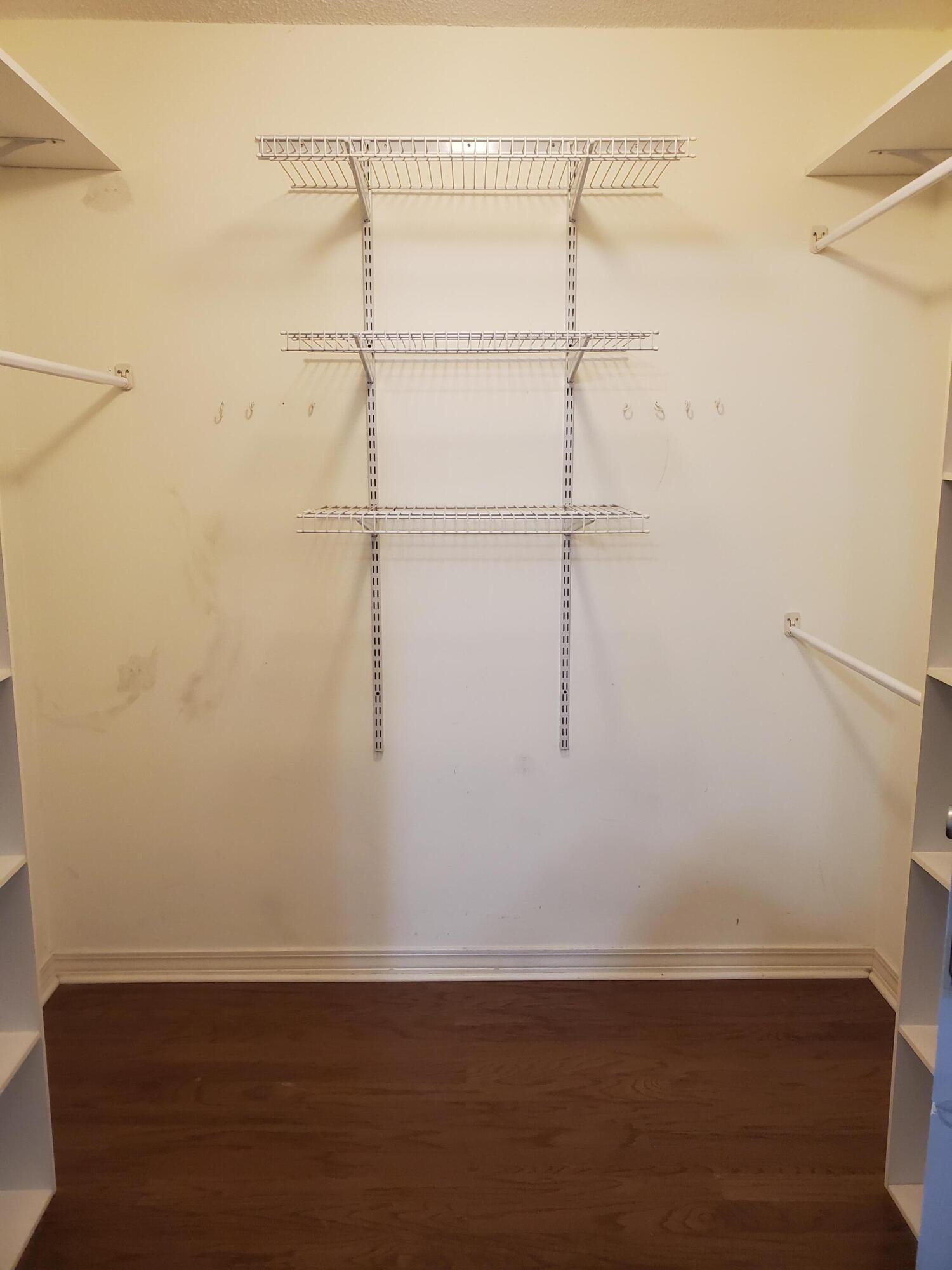 MICHAEL GLENN ESTATES - Residential