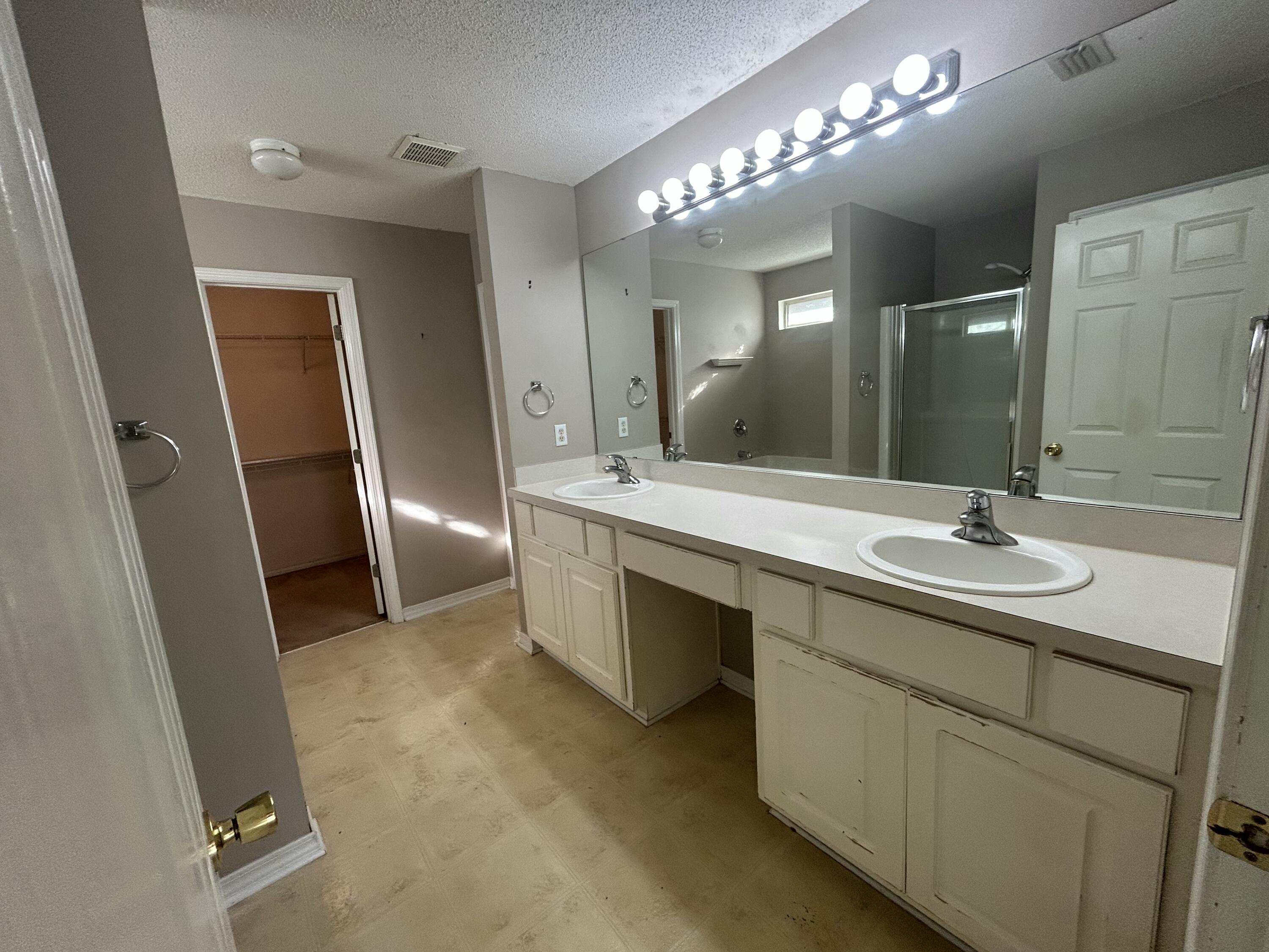 EMERALD VILLAGE S/D - Residential