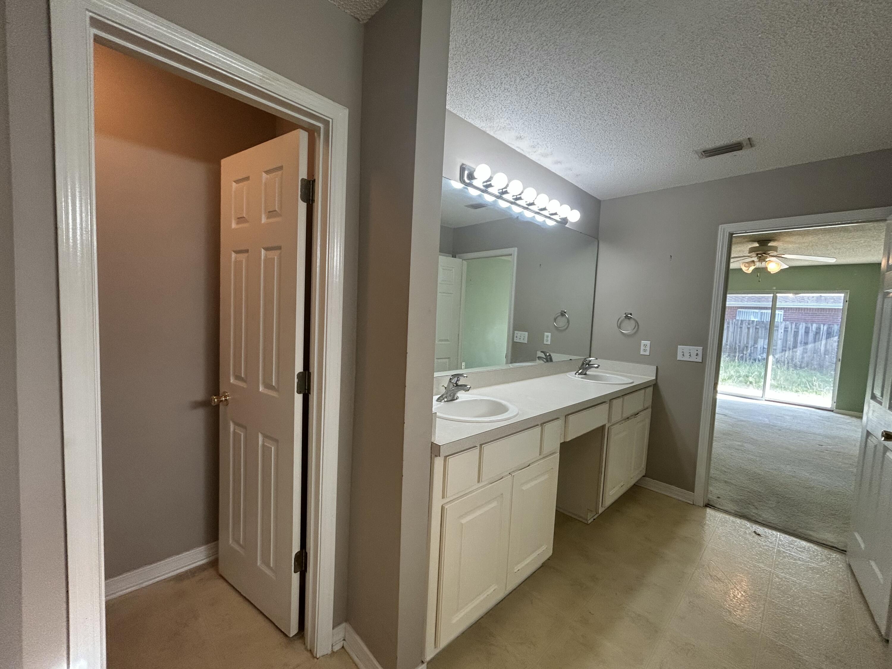 EMERALD VILLAGE S/D - Residential