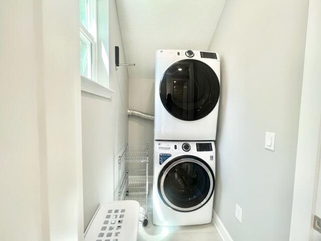 HELMS & ALLEN S/D LOTS 17 & 18 - Residential Lease