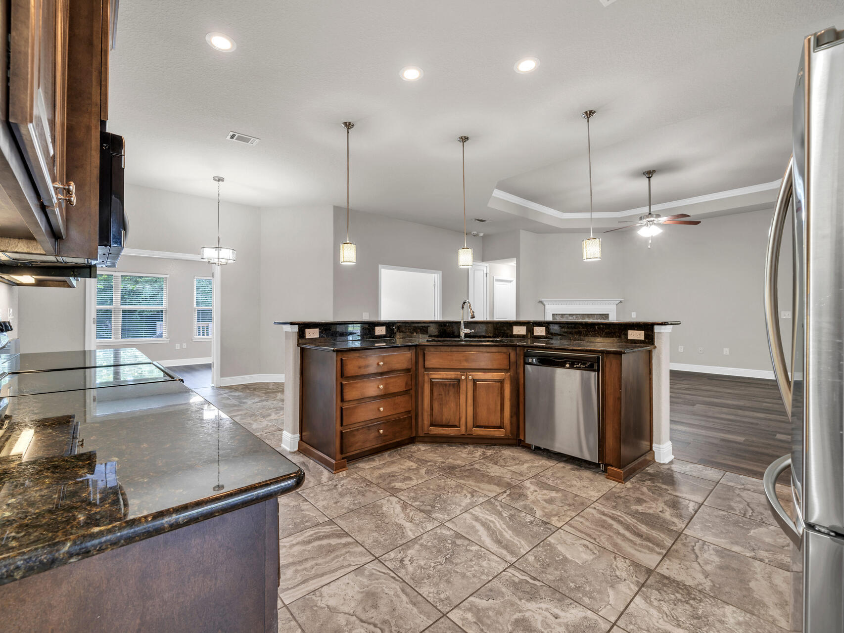 FOX VALLEY - Residential