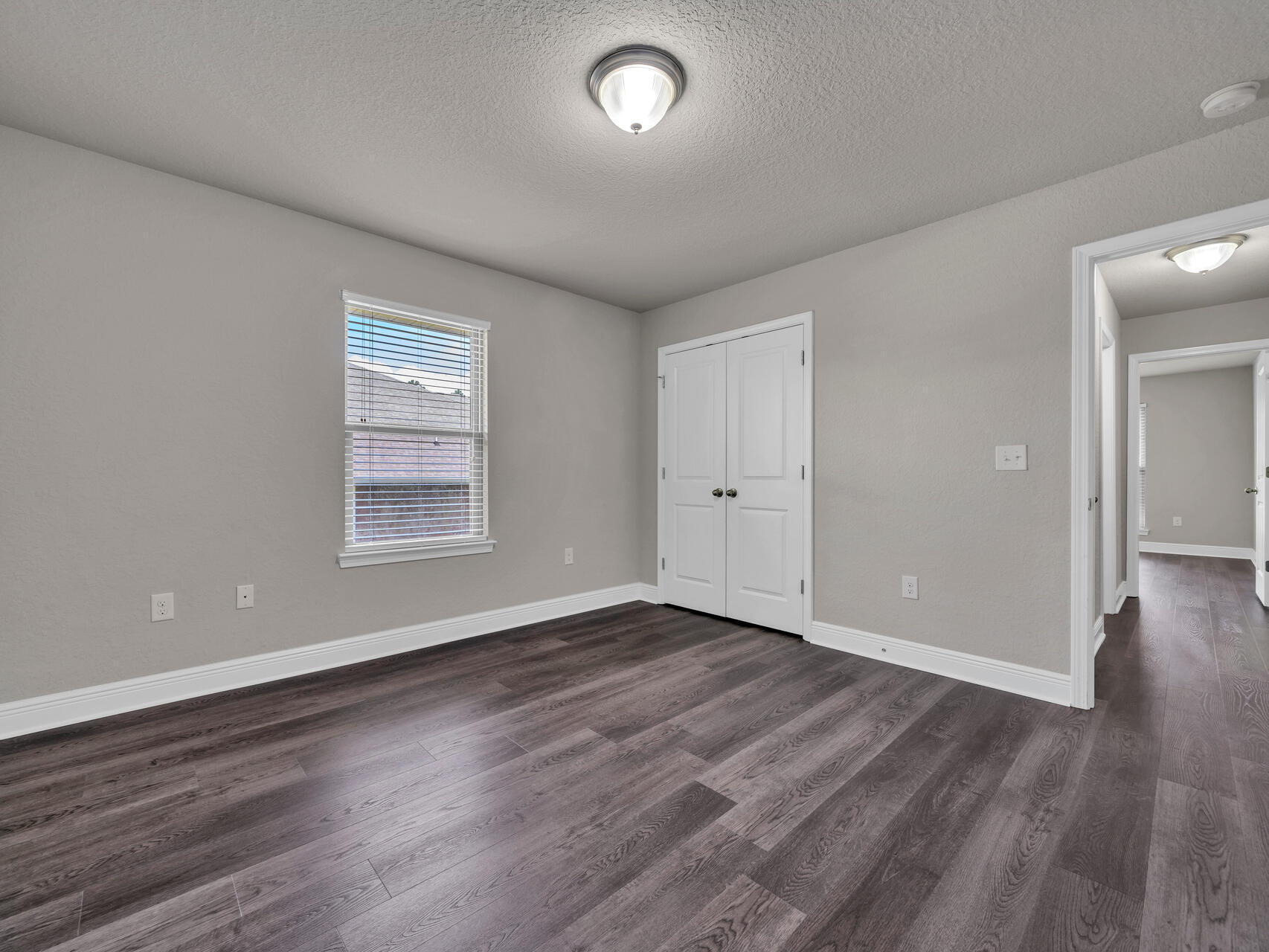 FOX VALLEY - Residential