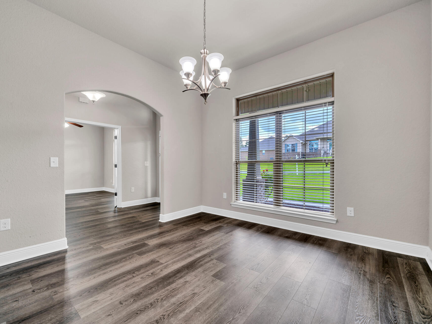 FOX VALLEY - Residential