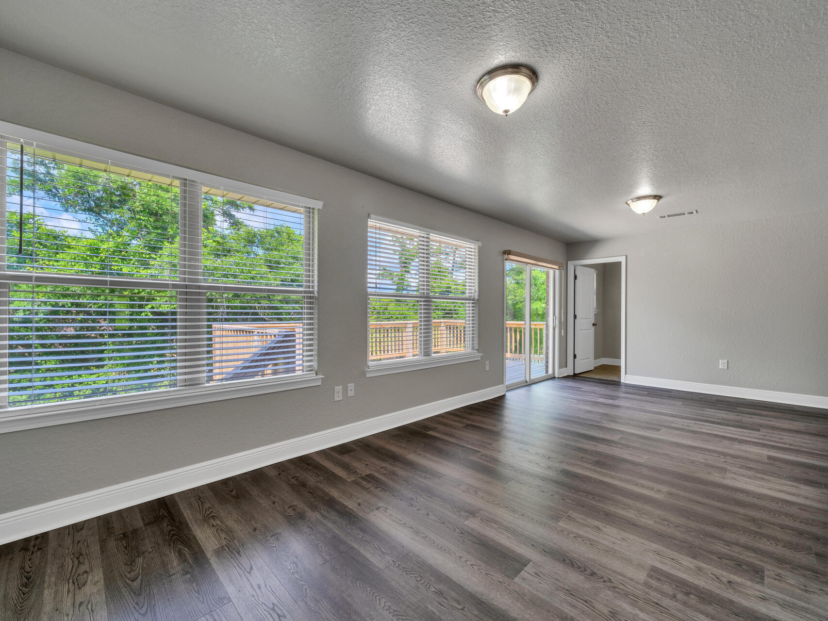 FOX VALLEY - Residential