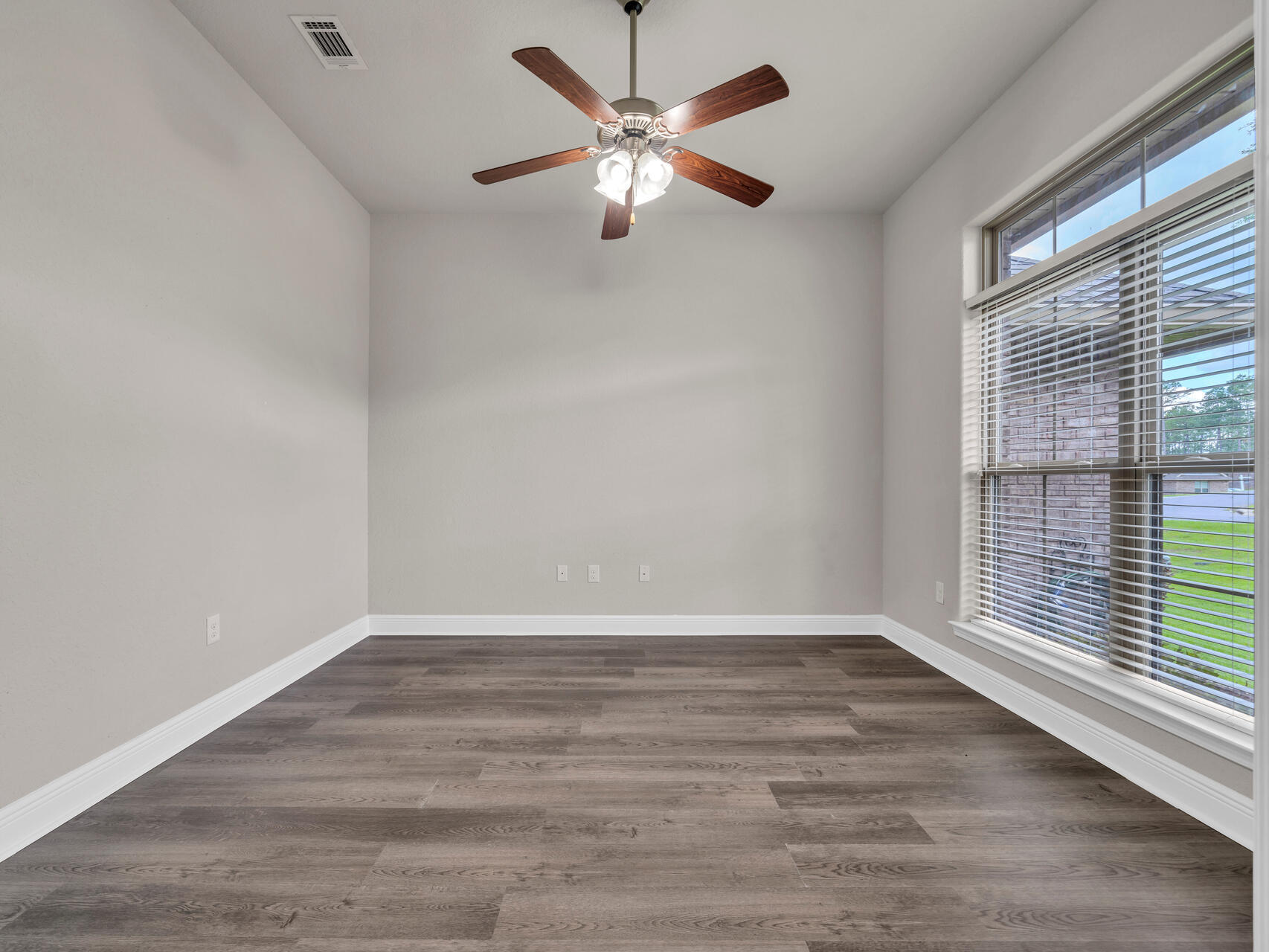 FOX VALLEY - Residential