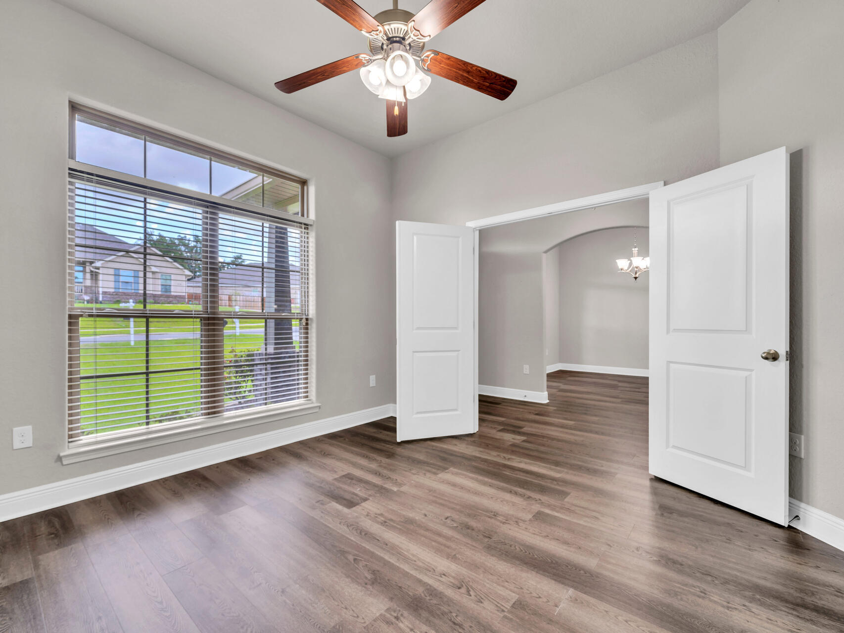 FOX VALLEY - Residential