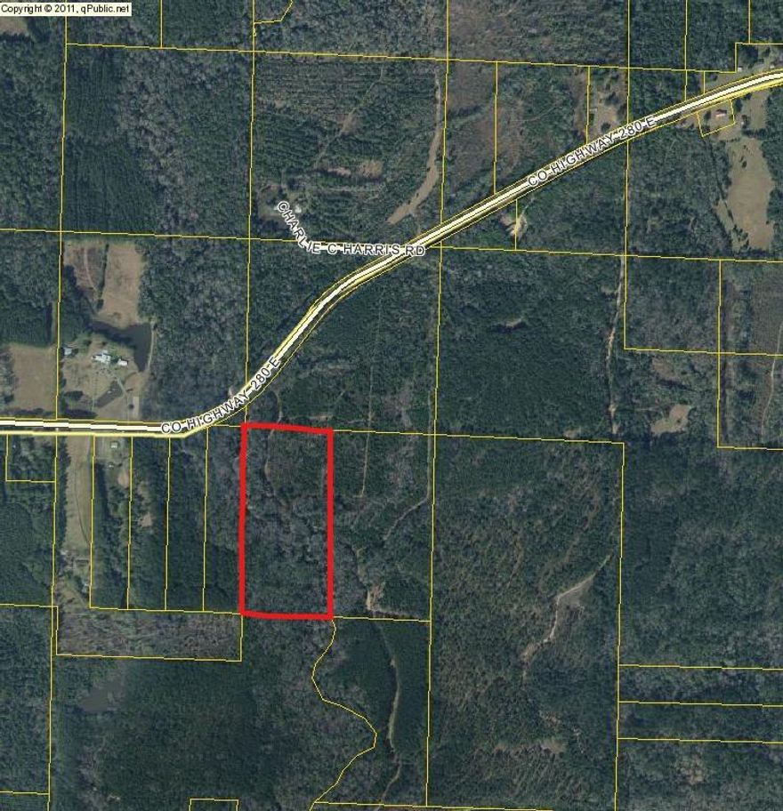 A RECIPE FOR RELAXATION ...THE PERFECT WEEKEND RECREATIONAL WOODS, HIGH AND DRY WITH 20 ACRES TO ROAM & HUNT AT YOUR LEISURE! A quick 40-minute trek from the Beach, this private land in the historical Eucheeanna Valley has flourished with indigenous foliage throughout its rolling hills. A meandering stream of water, White Creek, traverse parts of the land causing the only segments that may be called wetlands. County Highway 280 cuts through the property providing a stable ingress and egress.