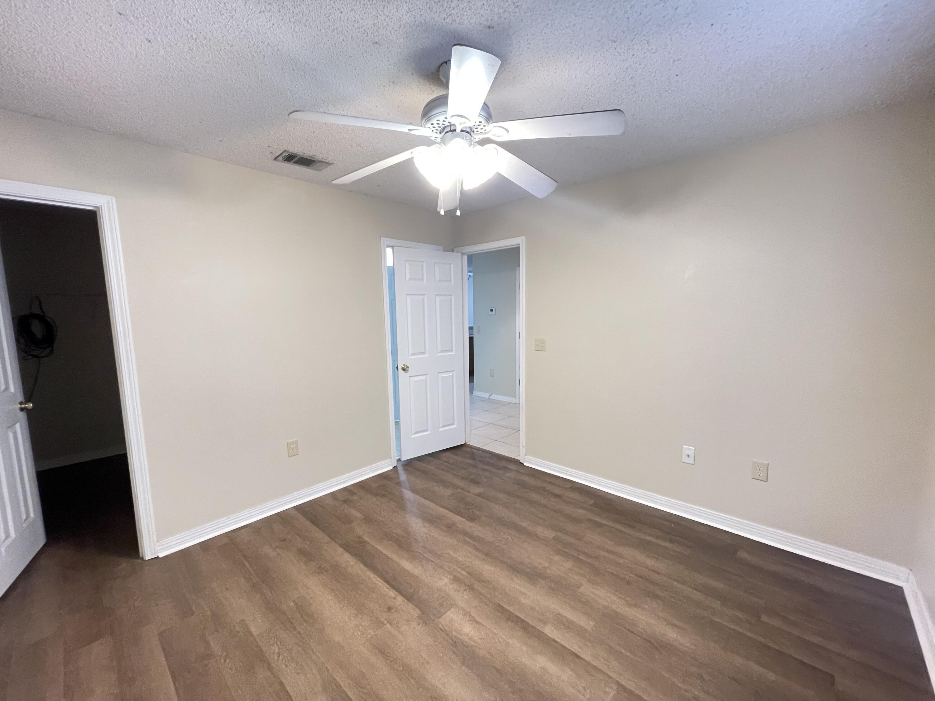 TEXLOLA TOWNHOMES - Residential Lease
