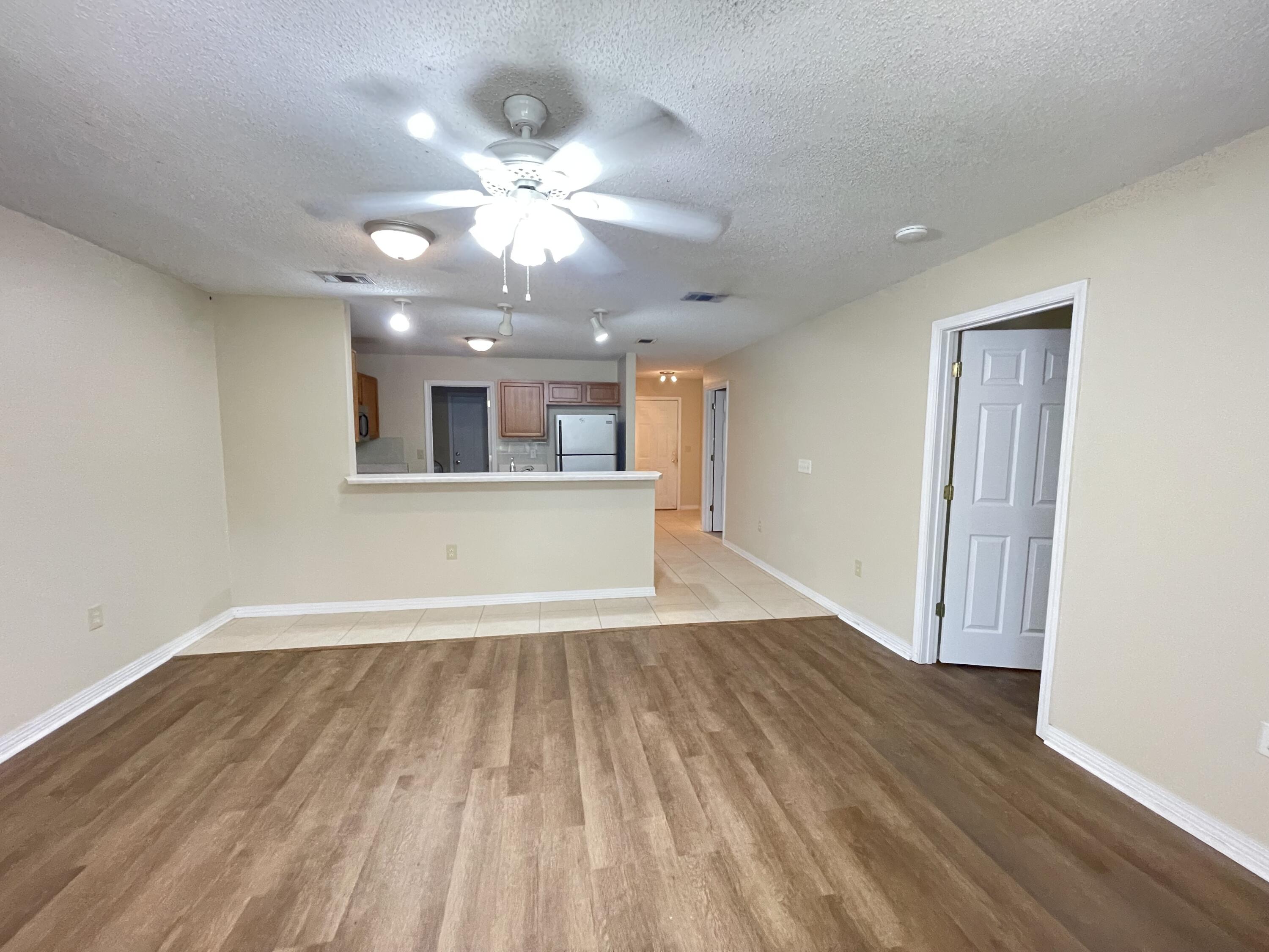 TEXLOLA TOWNHOMES - Residential Lease