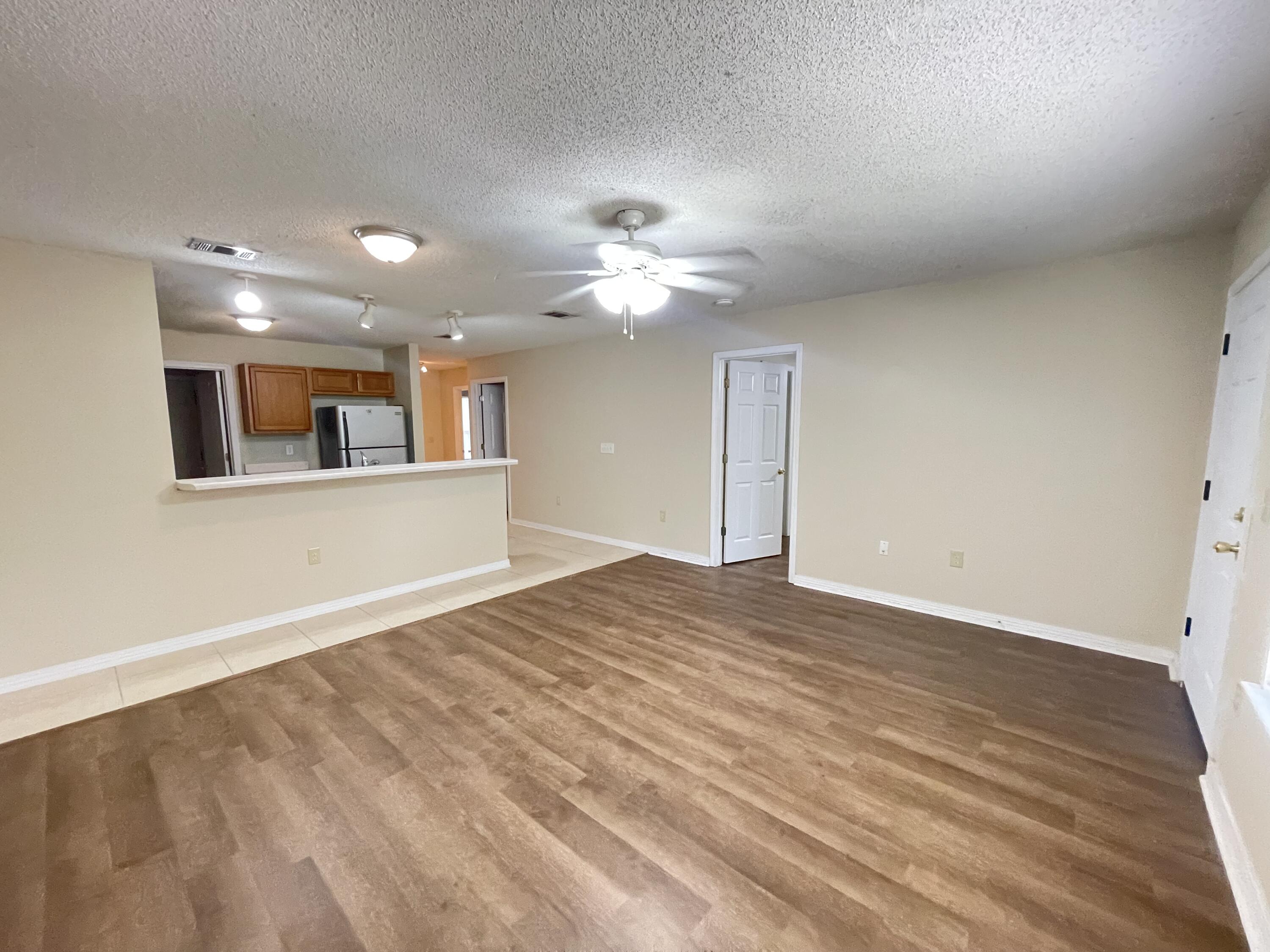 TEXLOLA TOWNHOMES - Residential Lease