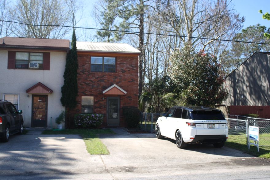 Spectacular opportunity to own this affordable end unit town home that is ideally located near many shops, restaurants, parks, the college and even a golf course! Quick and convenient access to nearby Northwest Florida State College, which also serves as a satellite campus of the University of West Florida. This immaculate town home is move in ready and available for immediate occupancy. Tile throughout the first floor and brand new carpet upstairs in the bedrooms. This home has an oversized, fenced in yard that overlooks a beautiful green space and is pet friendly. This is a rare find and is sure to go fast! Great starter home or rental property opportunity. Contact us today for more information.